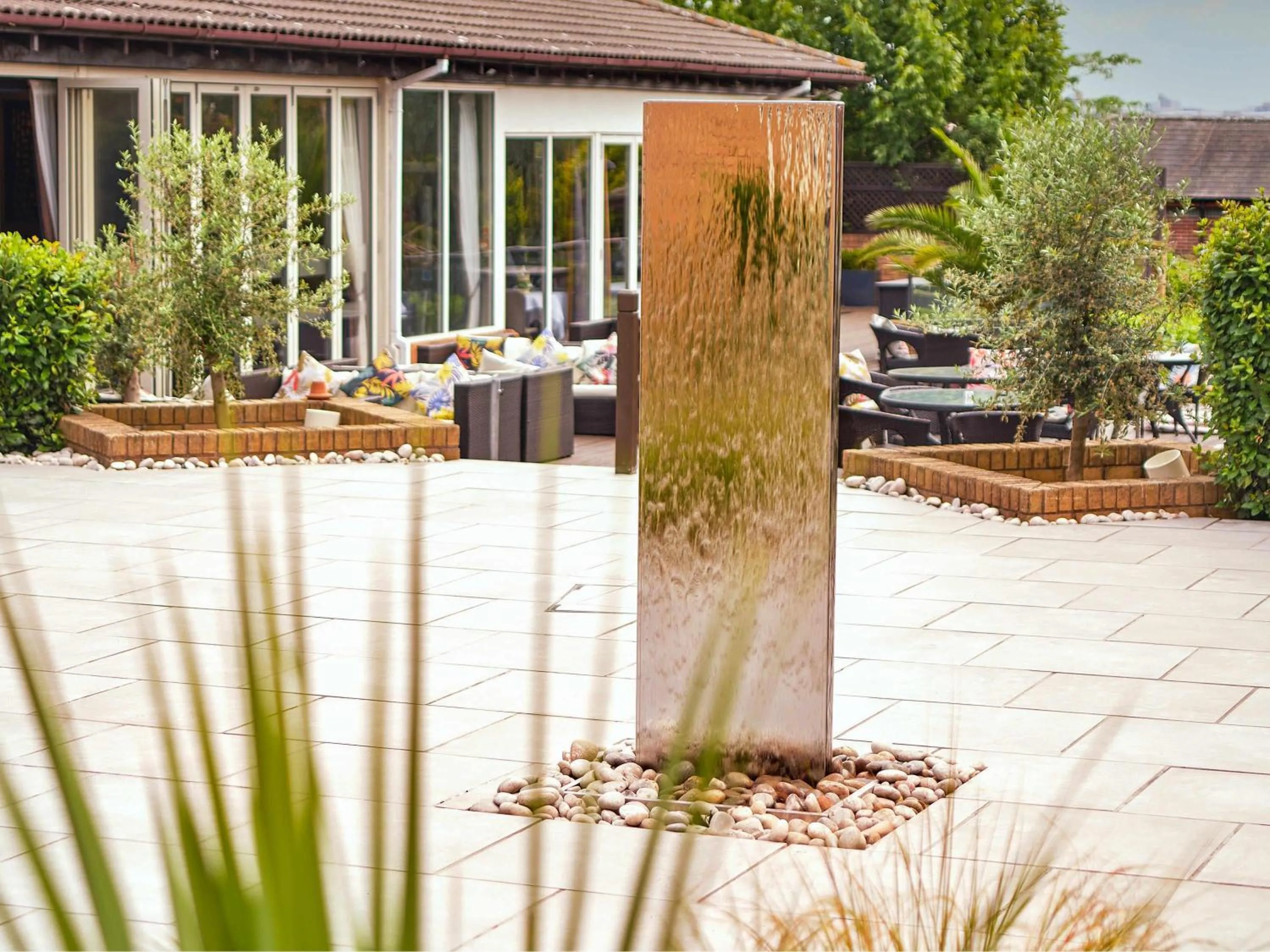 Meeting/conference room in Mercure Milton Keynes Hotel