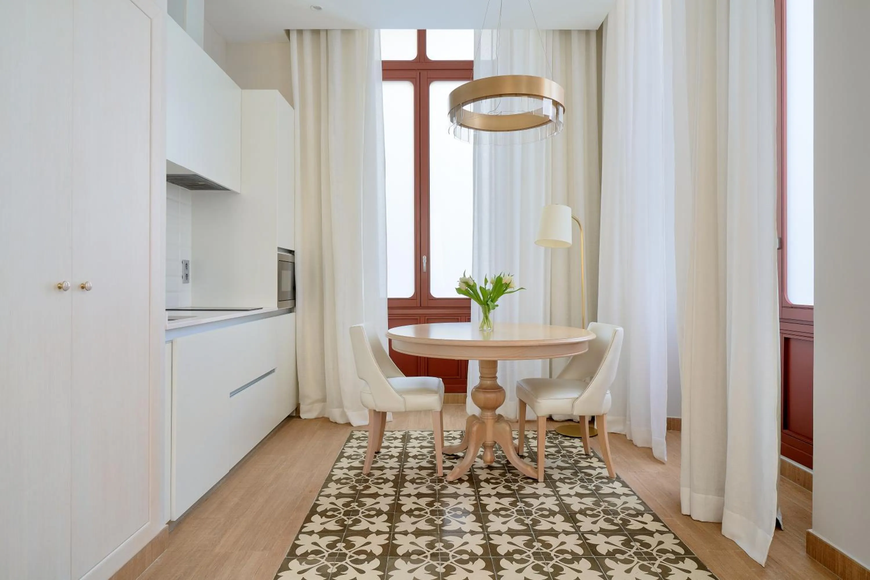 Kitchen or kitchenette in Tandem Soho Suites