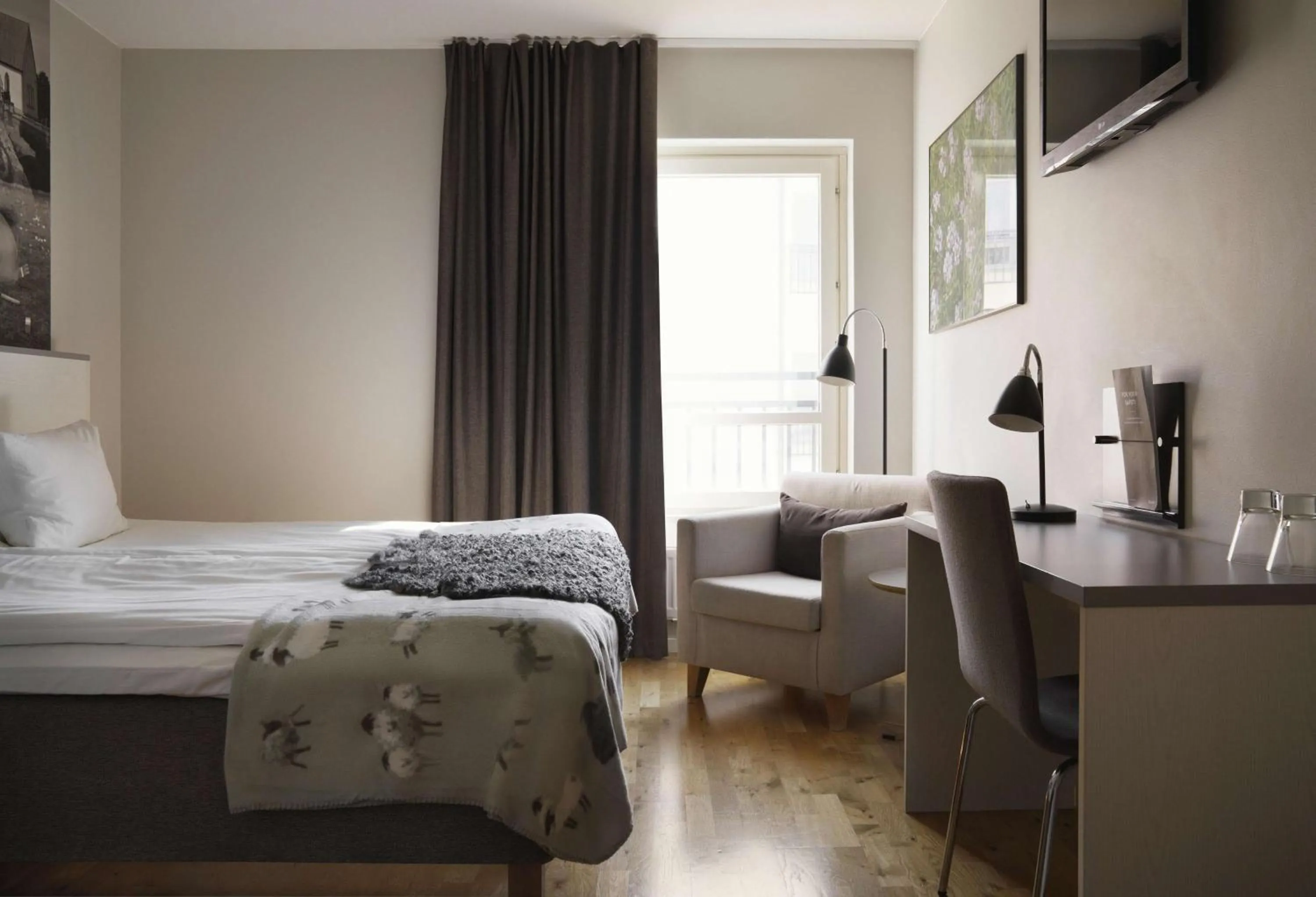 Bedroom, Bed in Scandic Visby