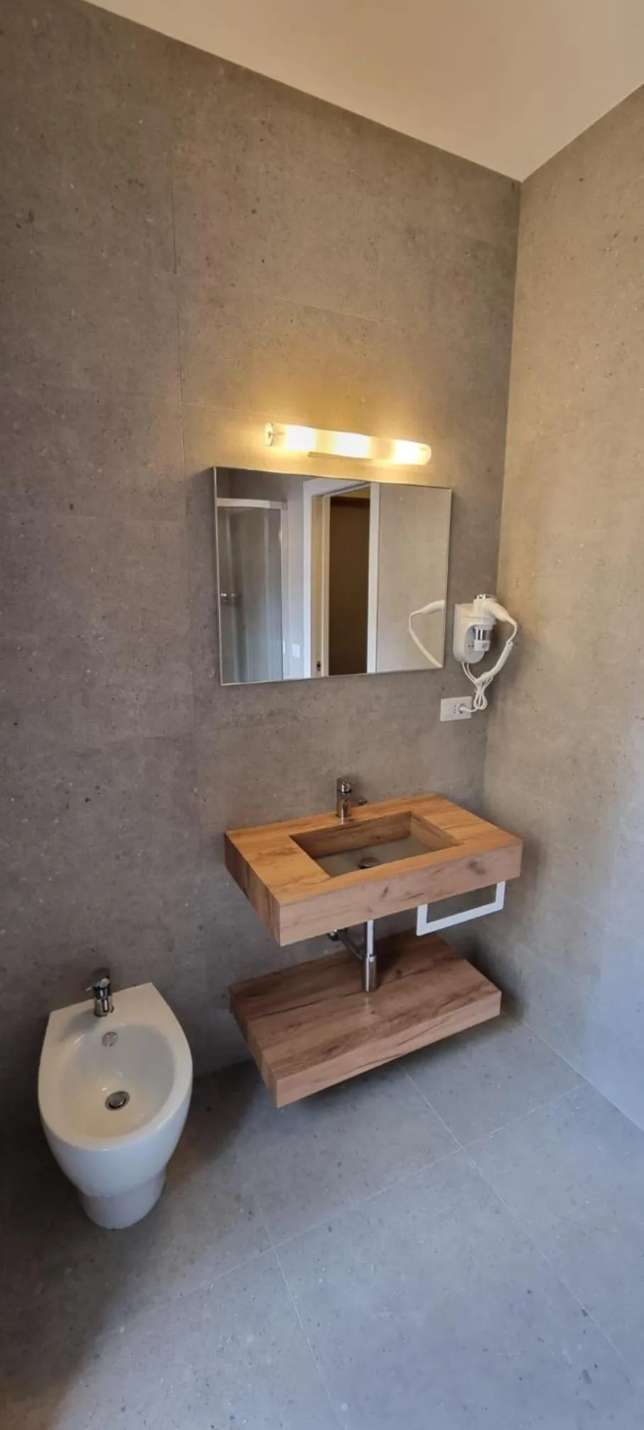 Bathroom in Luciano Licia Guest House