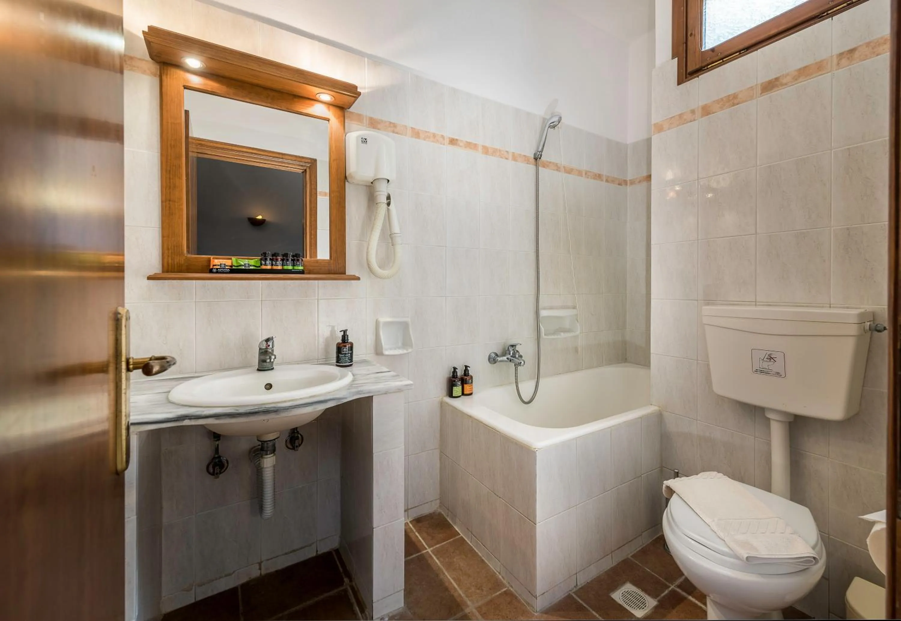 Bathroom in Olympia Mare