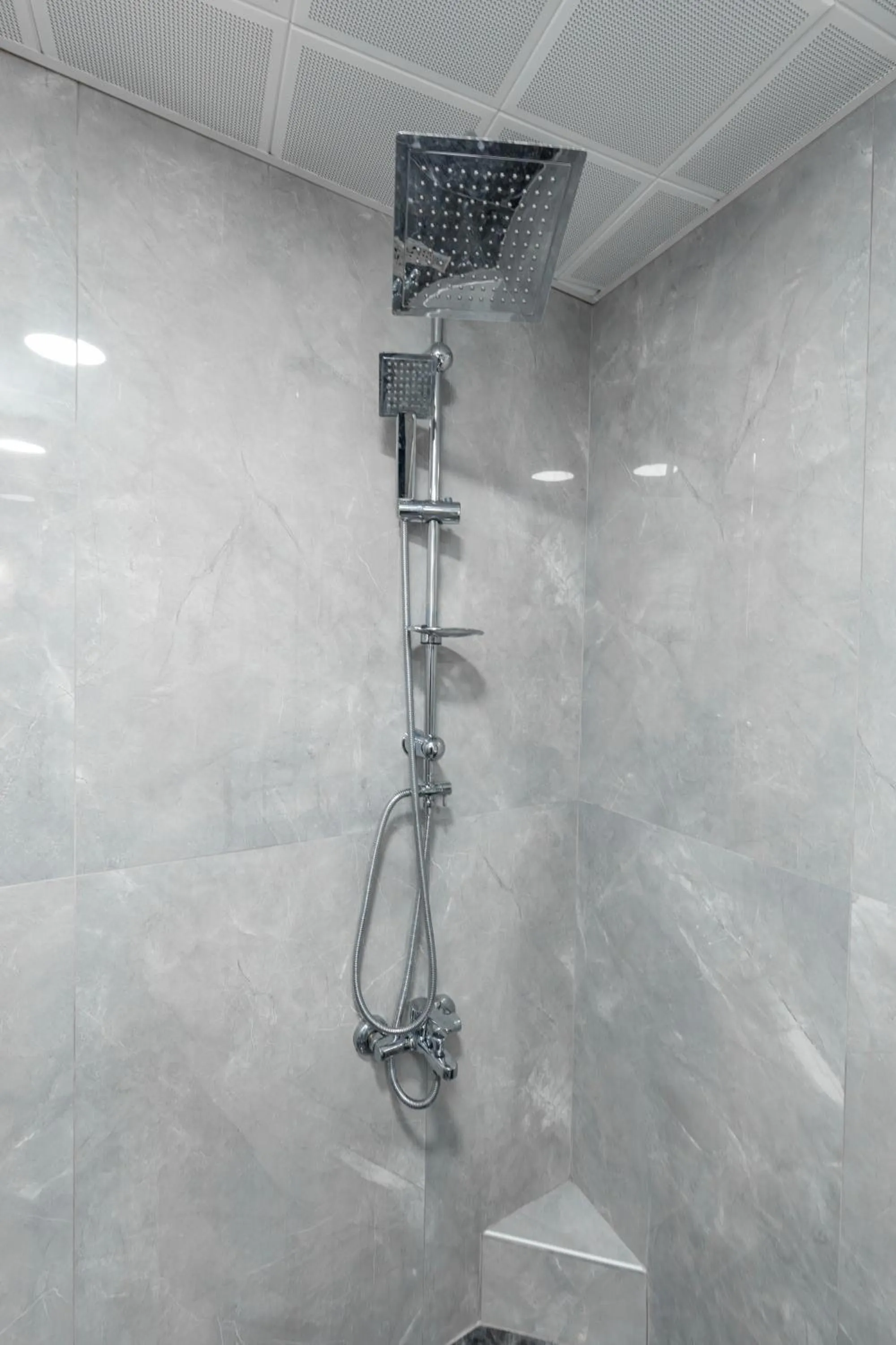 Shower in Sirkeci Grand Family Hotel & SPA