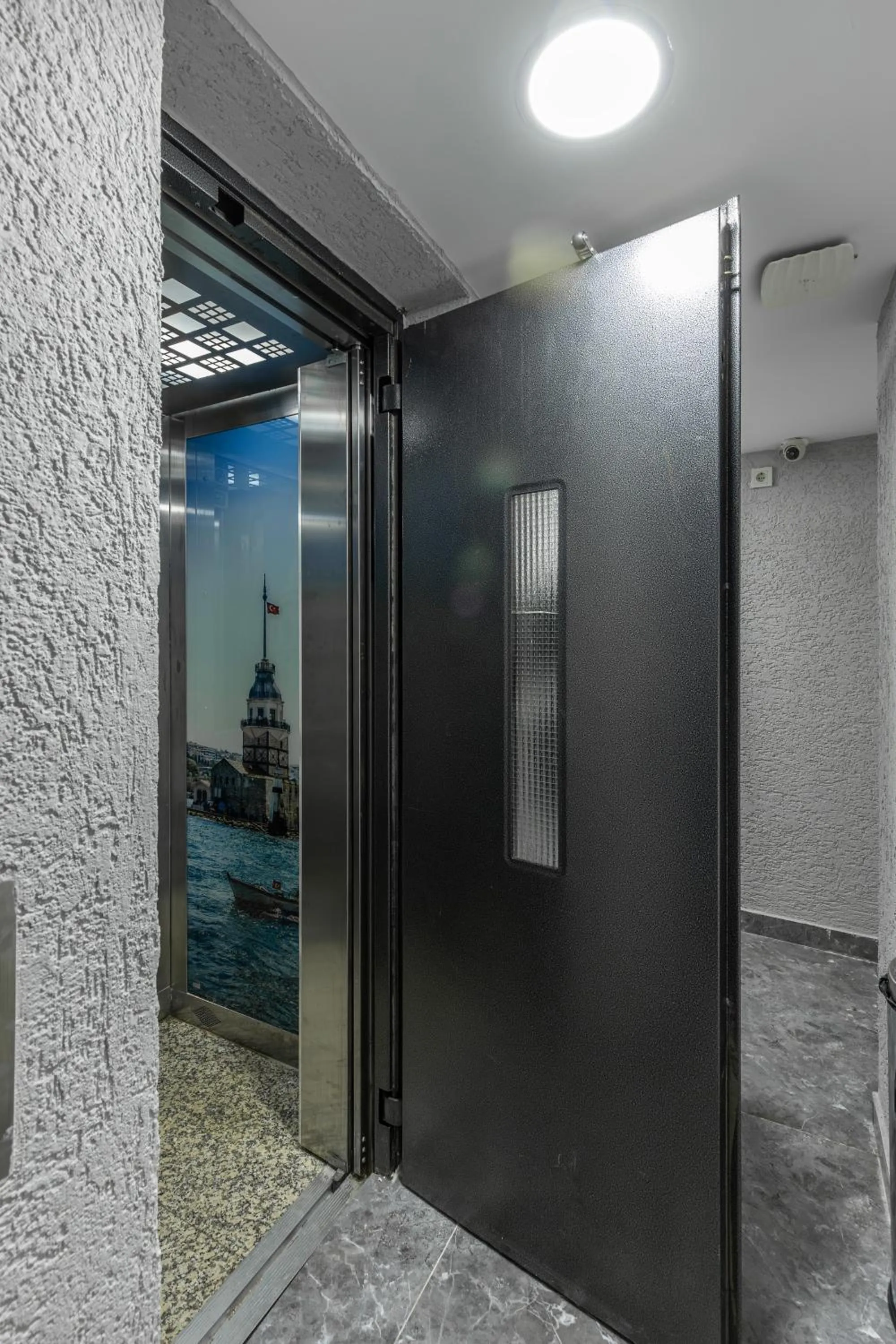 elevator in Sirkeci Grand Family Hotel & SPA