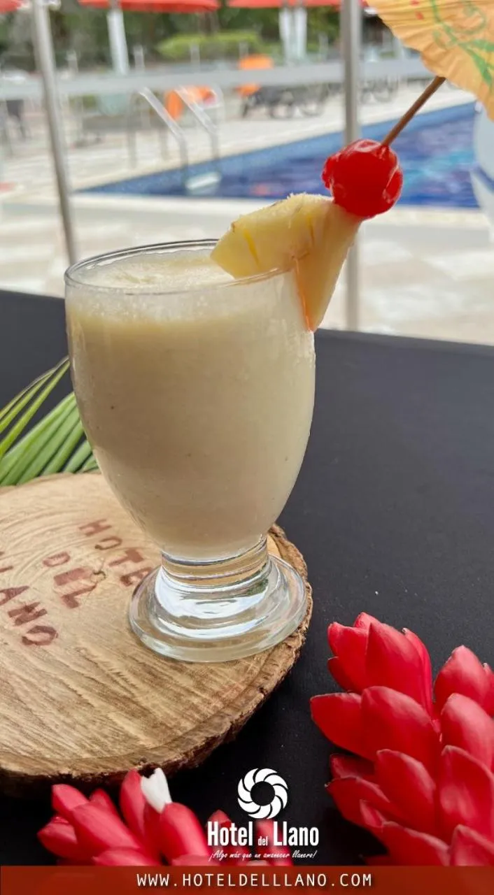 Drinks in Hotel del Llano