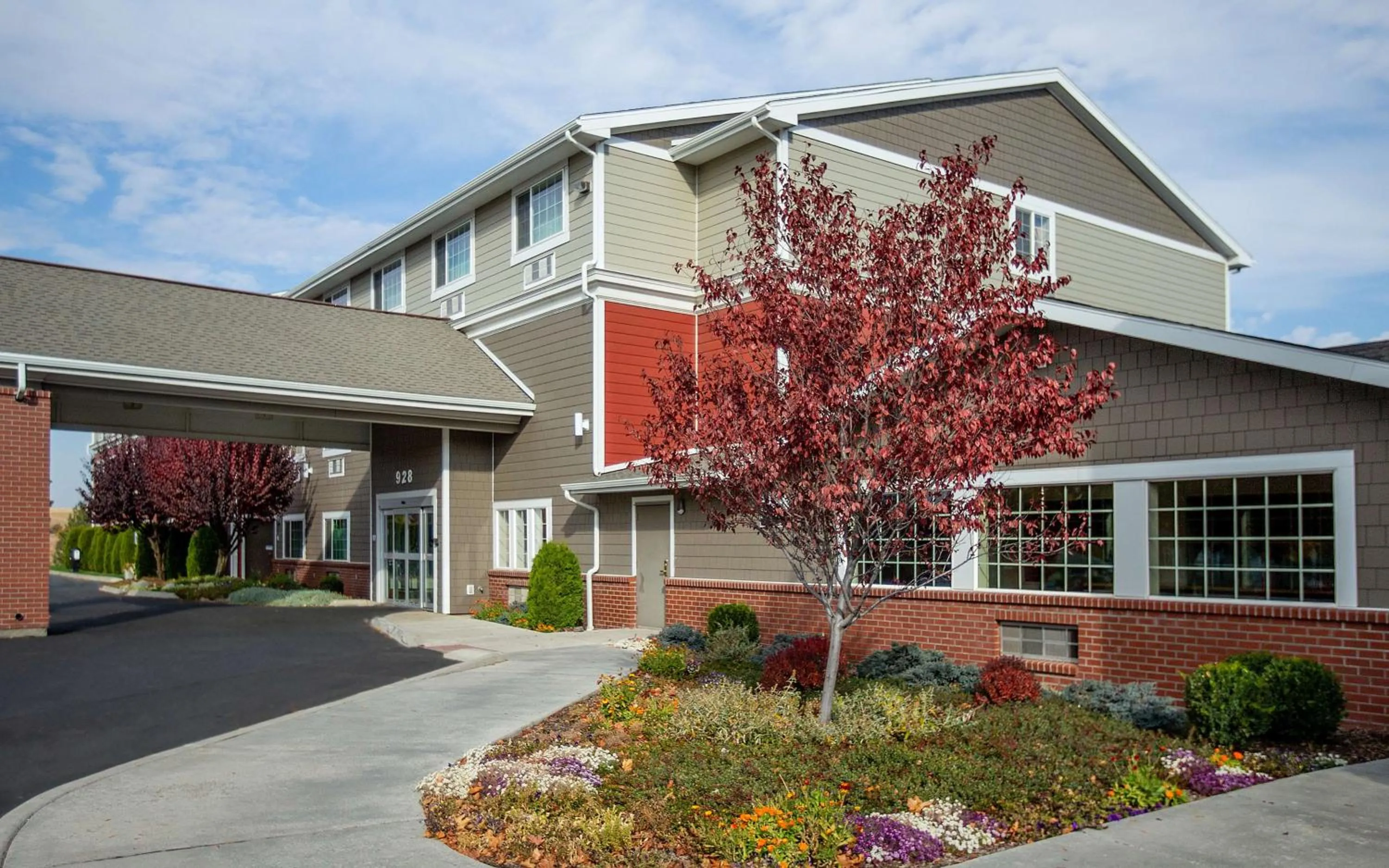 Property building in Coast Hilltop Inn