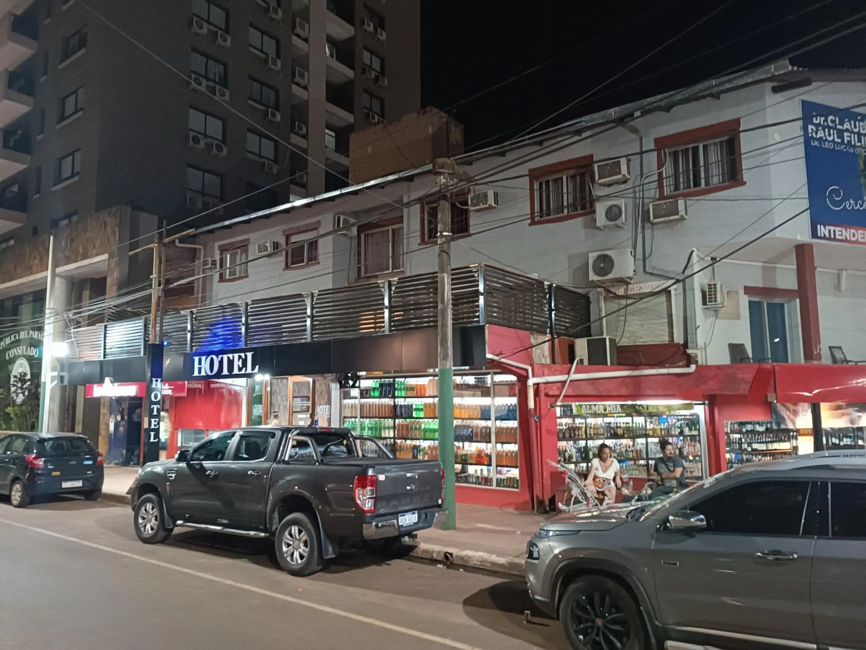 Property building in Hotel La Gran Manzana