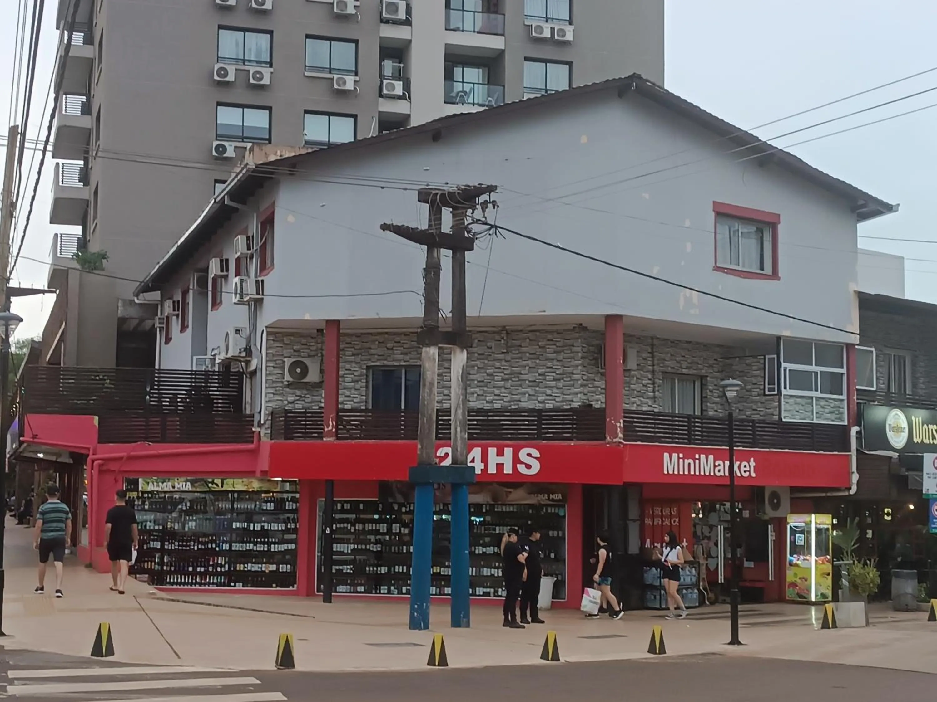 Supermarket/grocery shop in Hotel La Gran Manzana