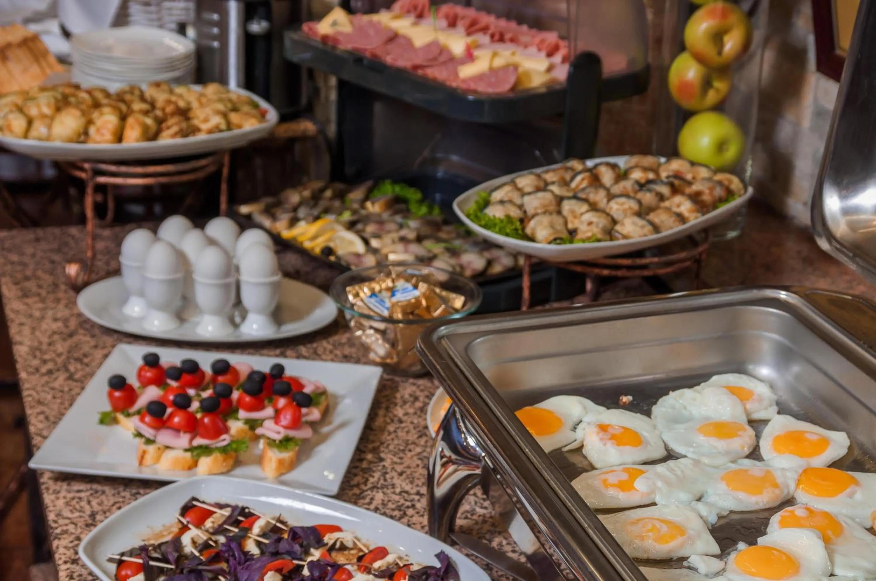 Restaurant/places to eat in Hotel Uyut Almaty