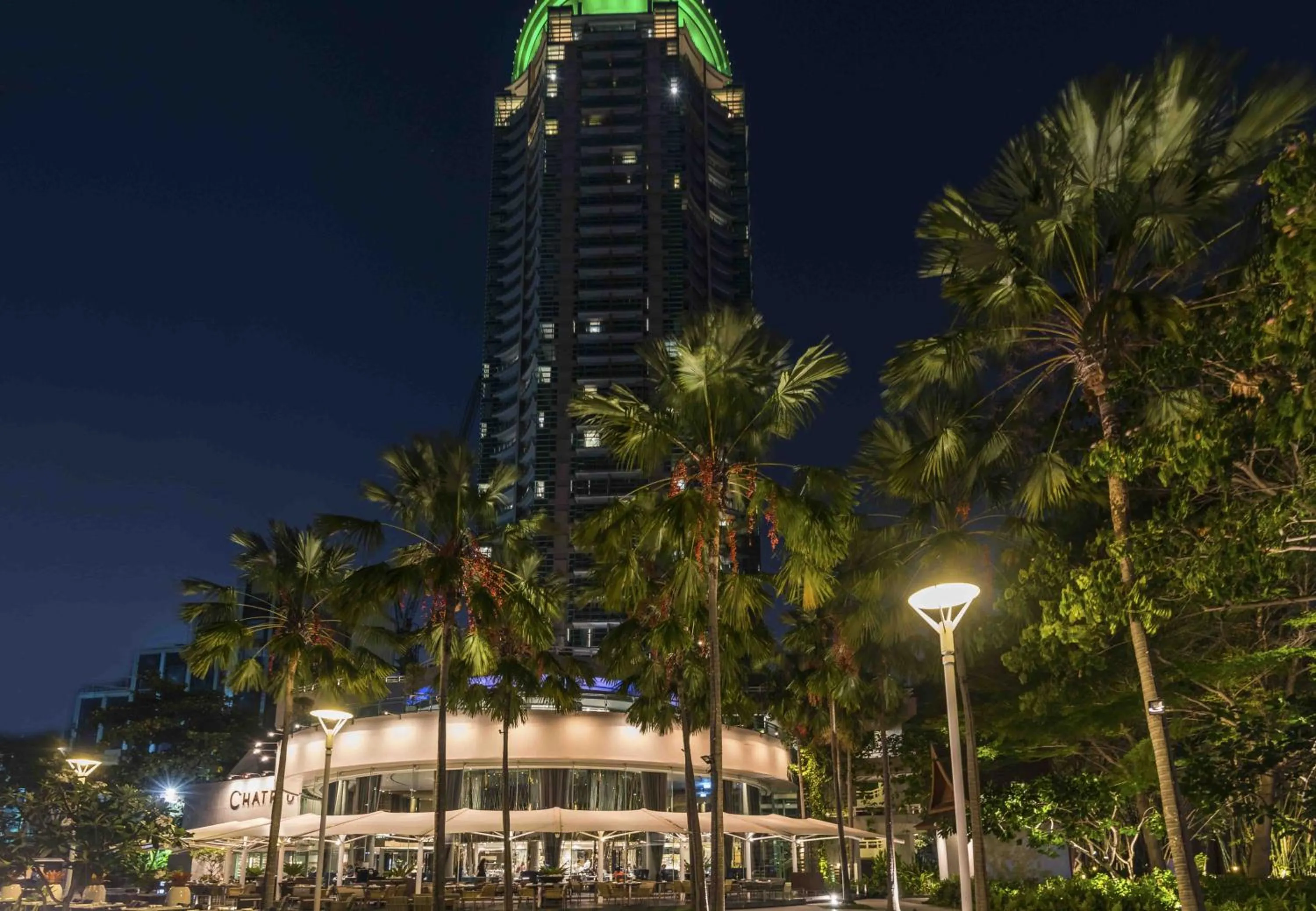 Garden in Chatrium Hotel Riverside Bangkok