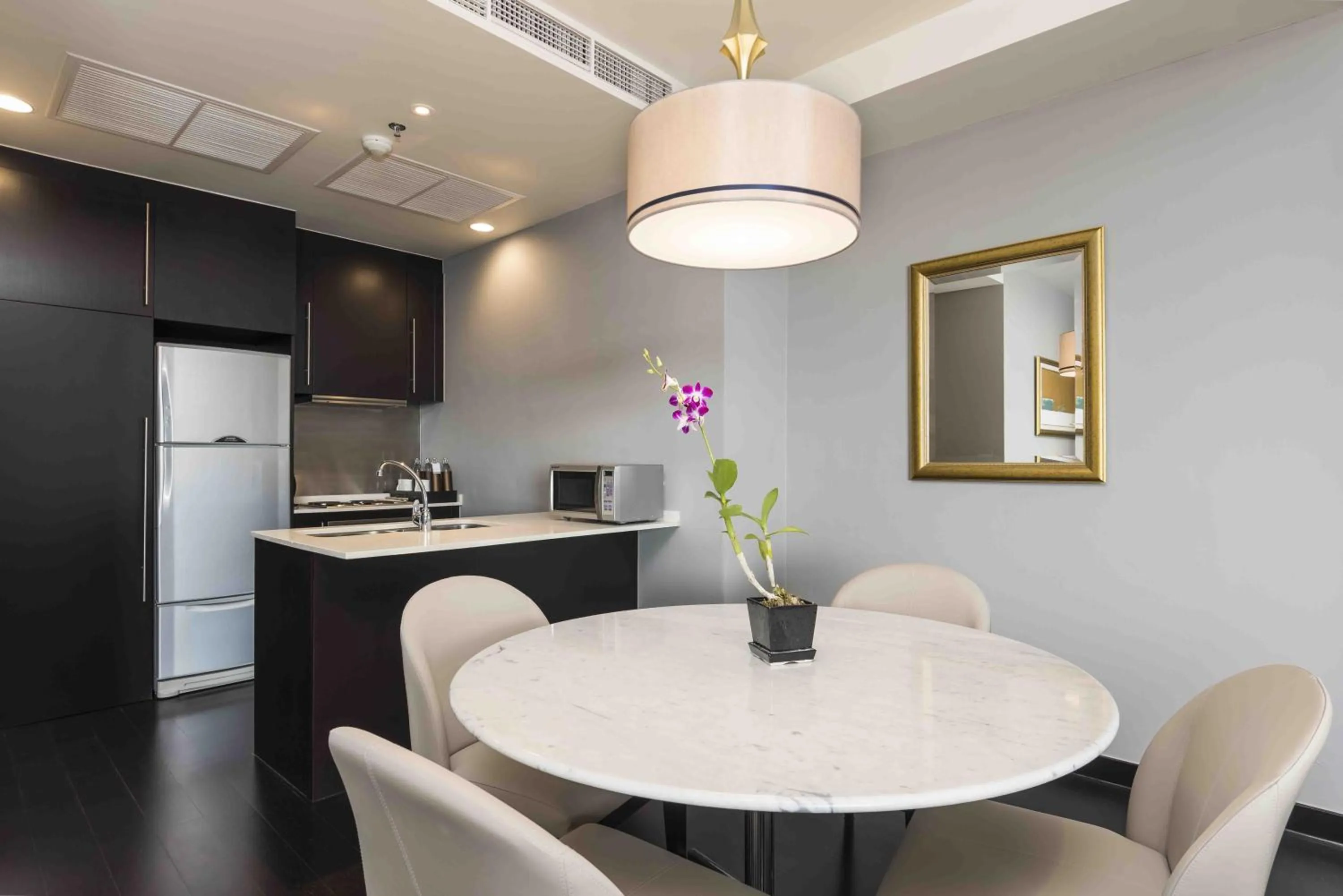 Kitchen or kitchenette in Chatrium Hotel Riverside Bangkok