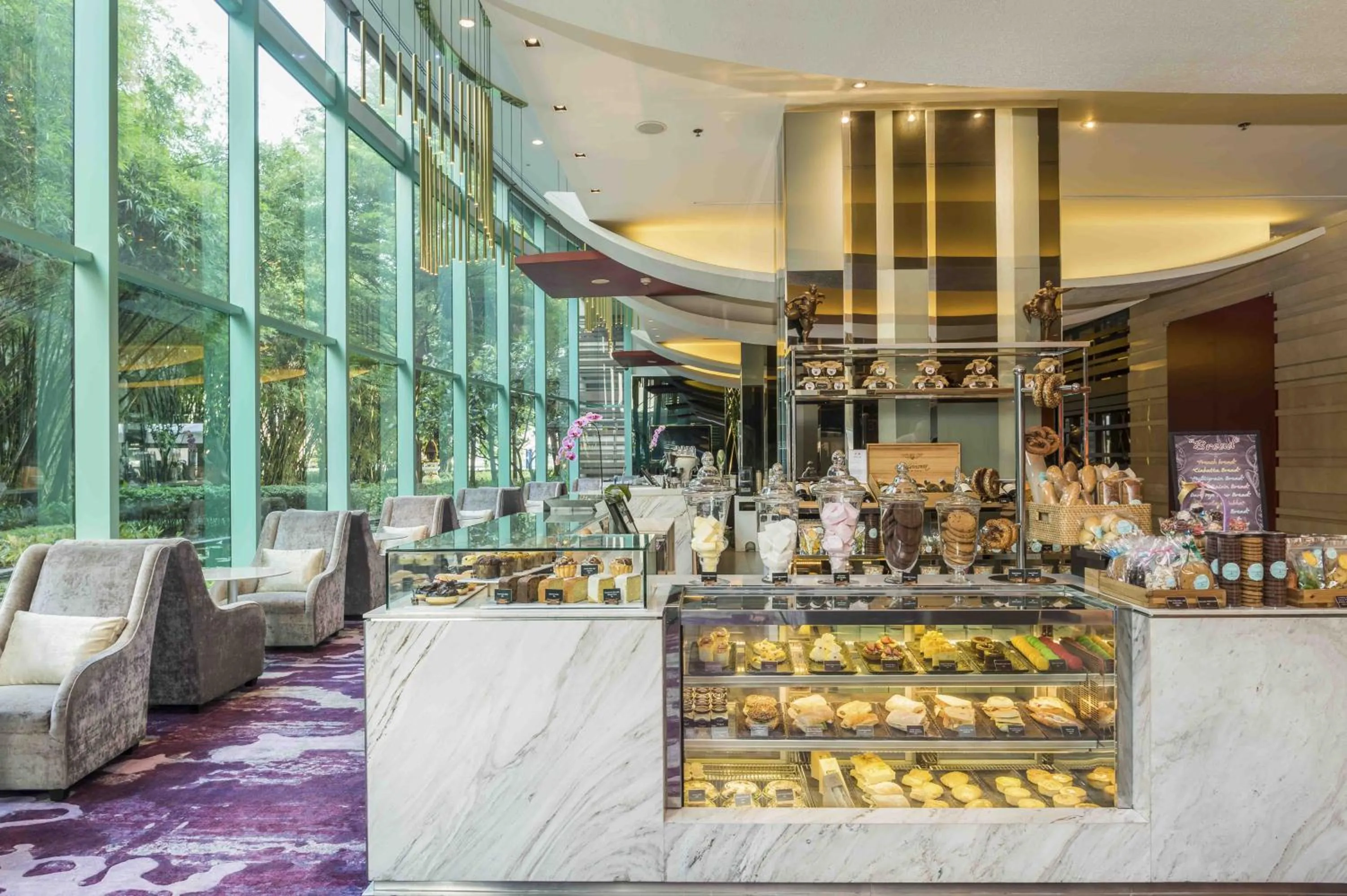 Restaurant/places to eat in Chatrium Hotel Riverside Bangkok