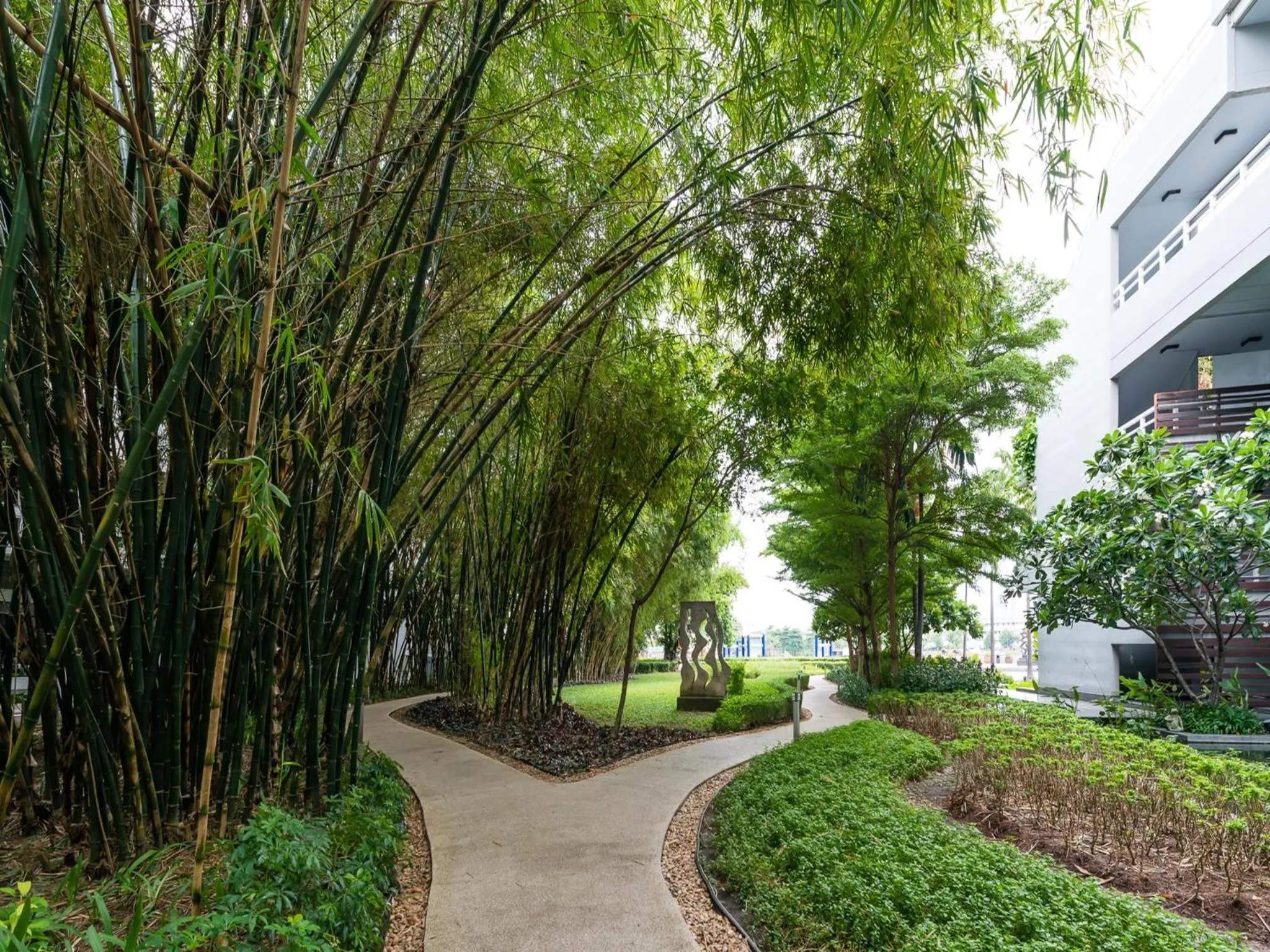 Garden in Chatrium Hotel Riverside Bangkok