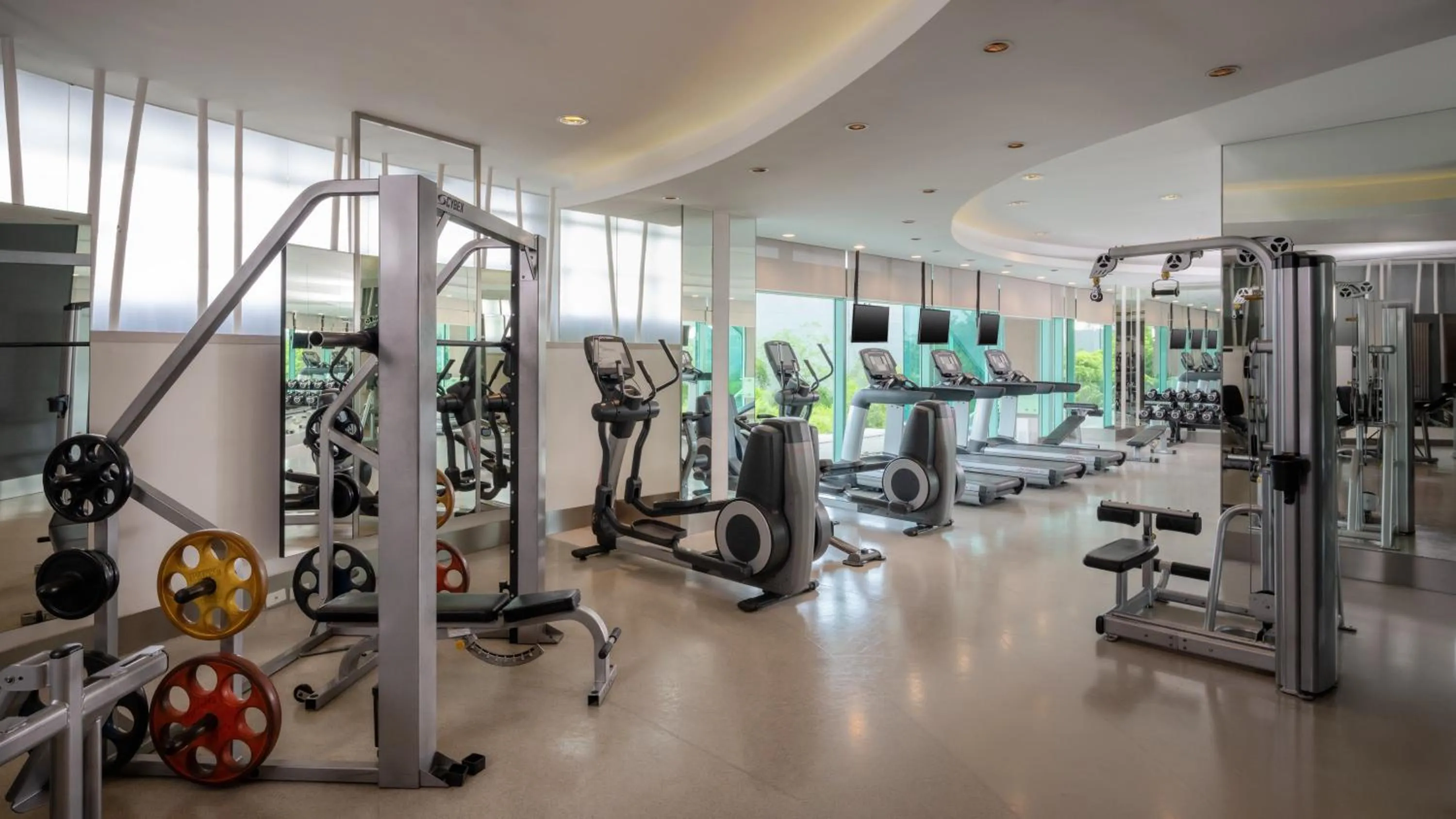 Fitness centre/facilities in Chatrium Hotel Riverside Bangkok