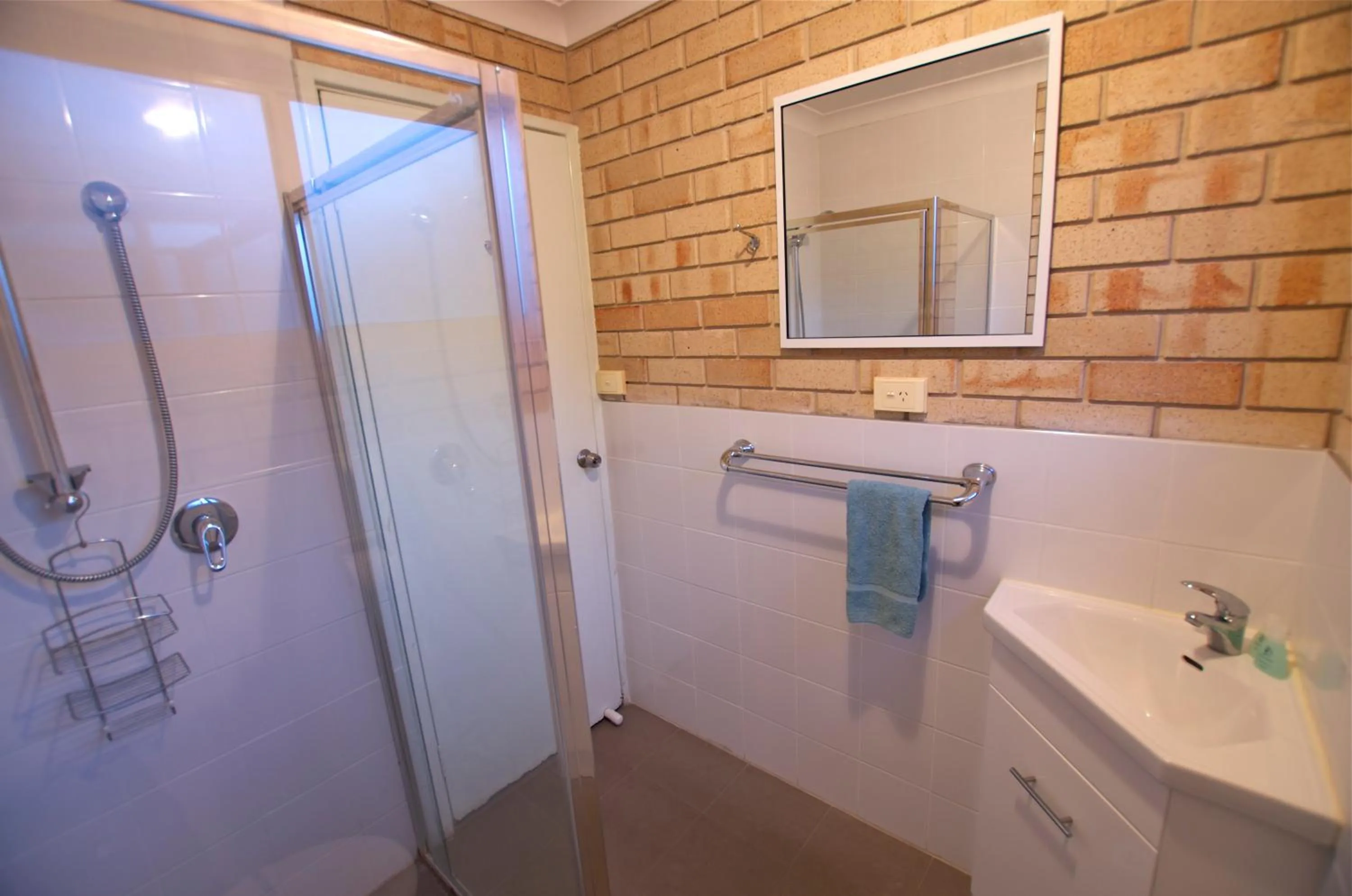 Bathroom in Esperance Beachfront Resort