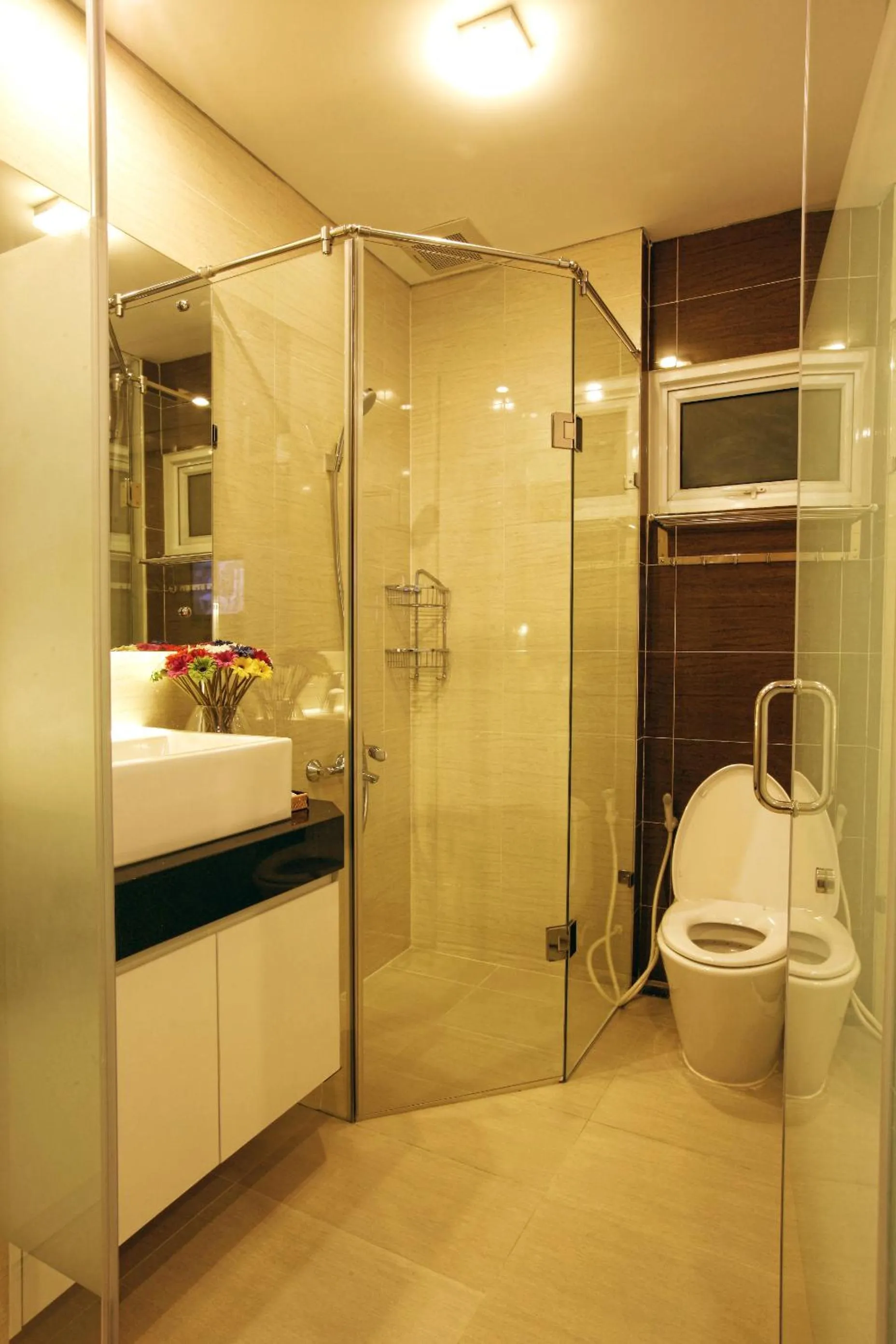 Bathroom in Yellow House Saigon