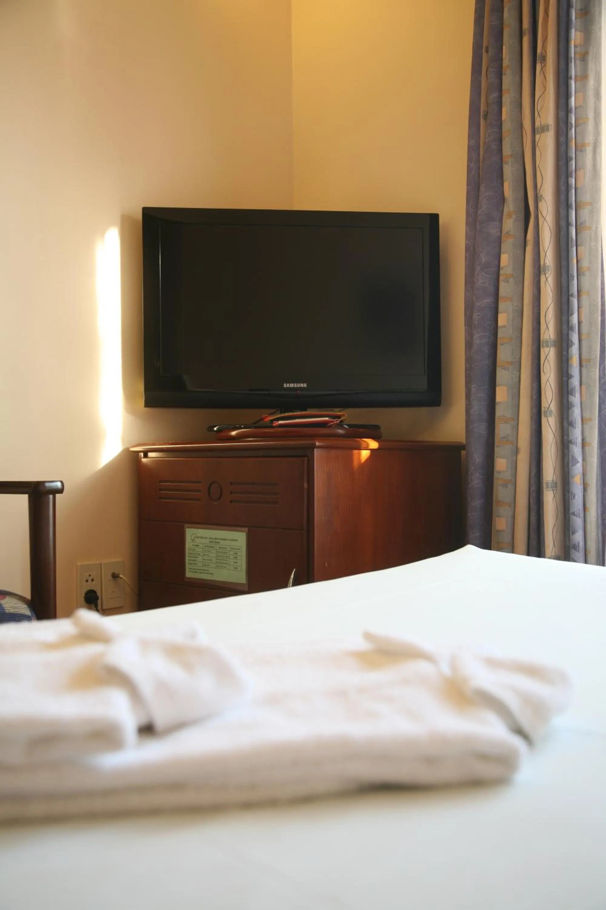 Bedroom, Bed in Mui Ne Resort