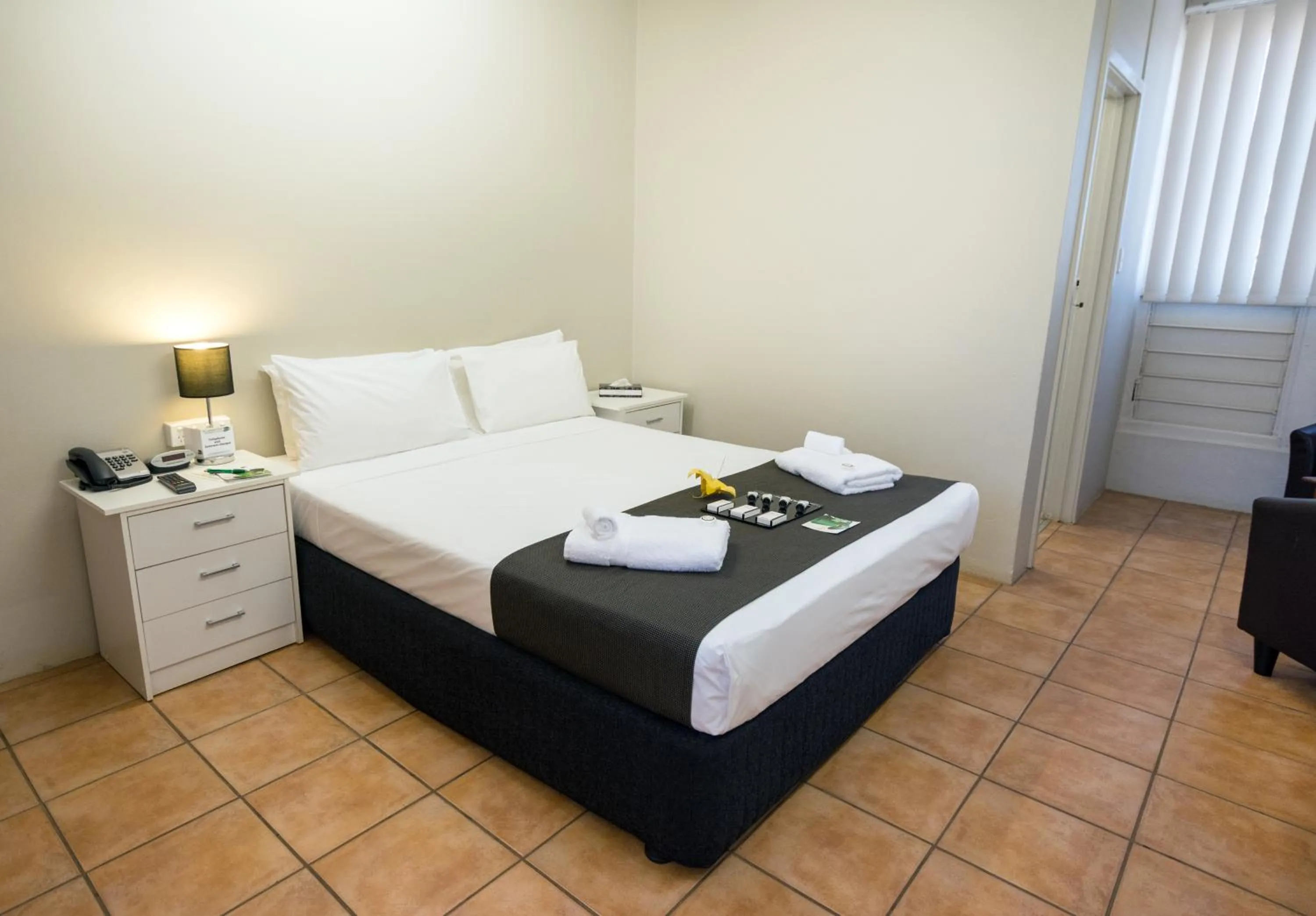 Bedroom, Bed in Darwin Resort