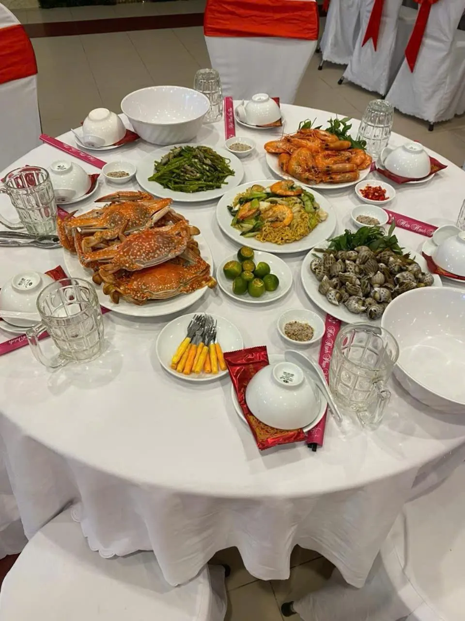 Food and drinks in Seika Hotel by The Moment