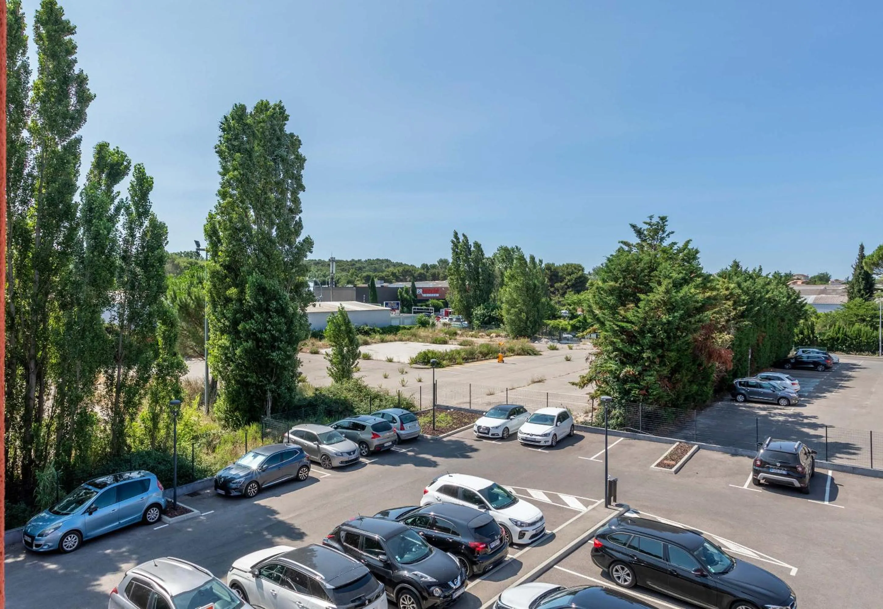 Parking in B&B HOTEL Aix en Provence Venelles