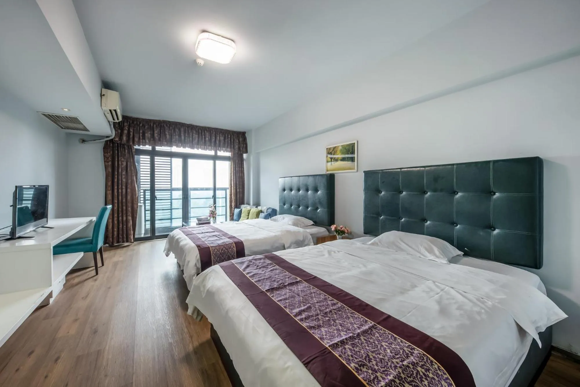 Bed in Mihua Times You Apartment