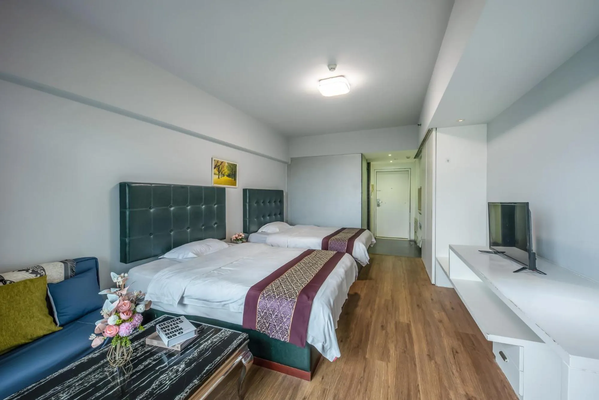 Bed in Mihua Times You Apartment