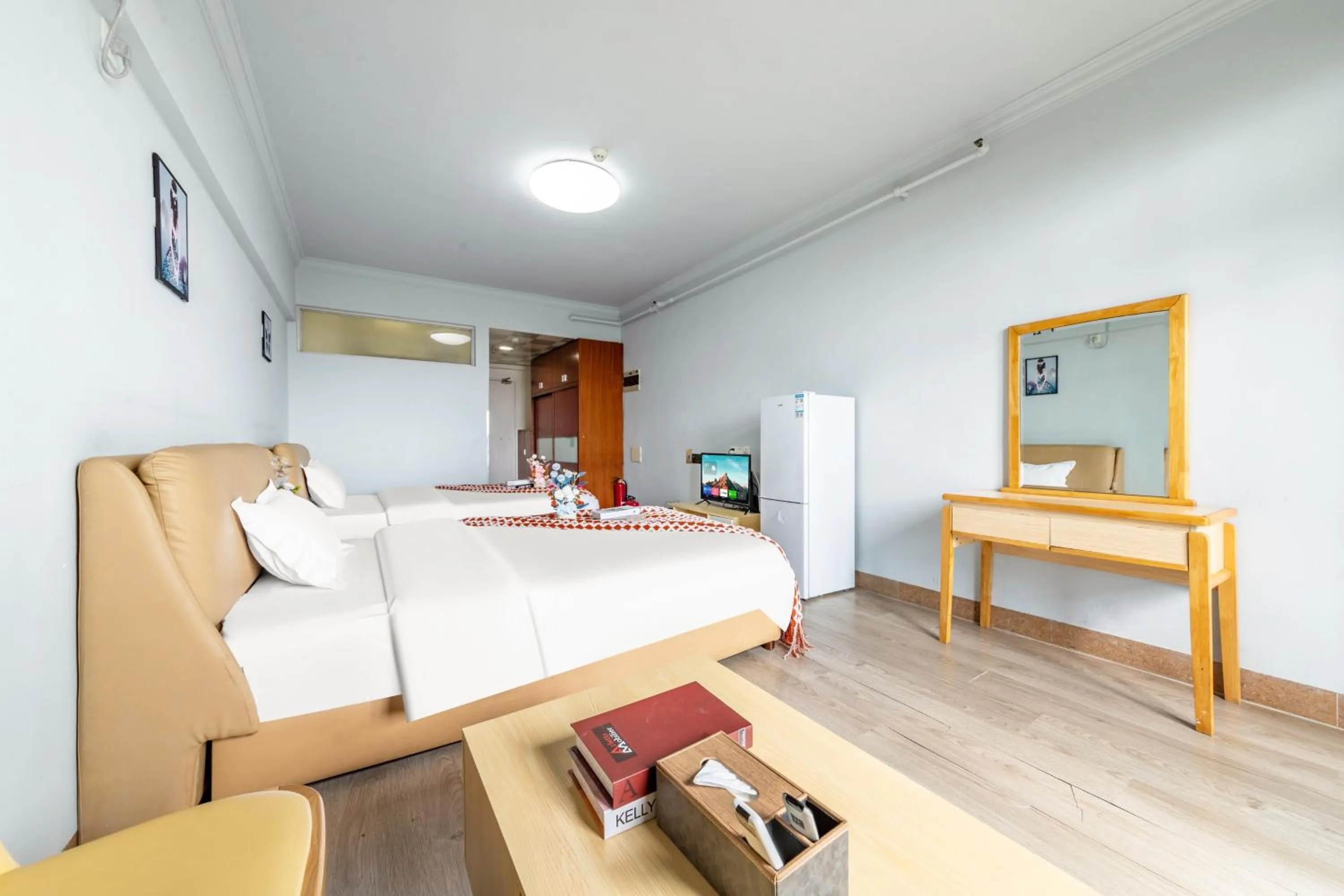 Bed in Mihua Times You Apartment