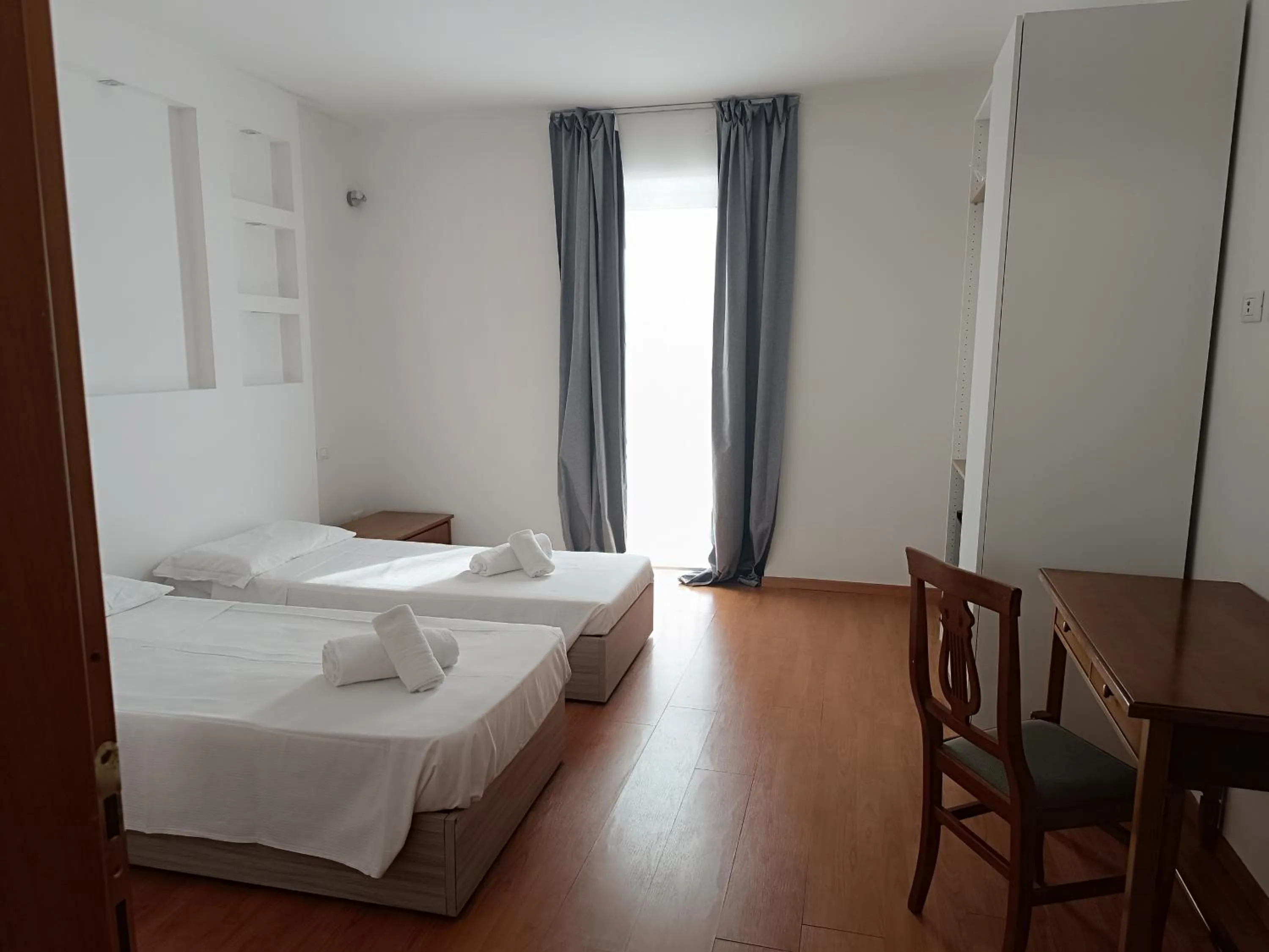 Bed in Risthotel Airport