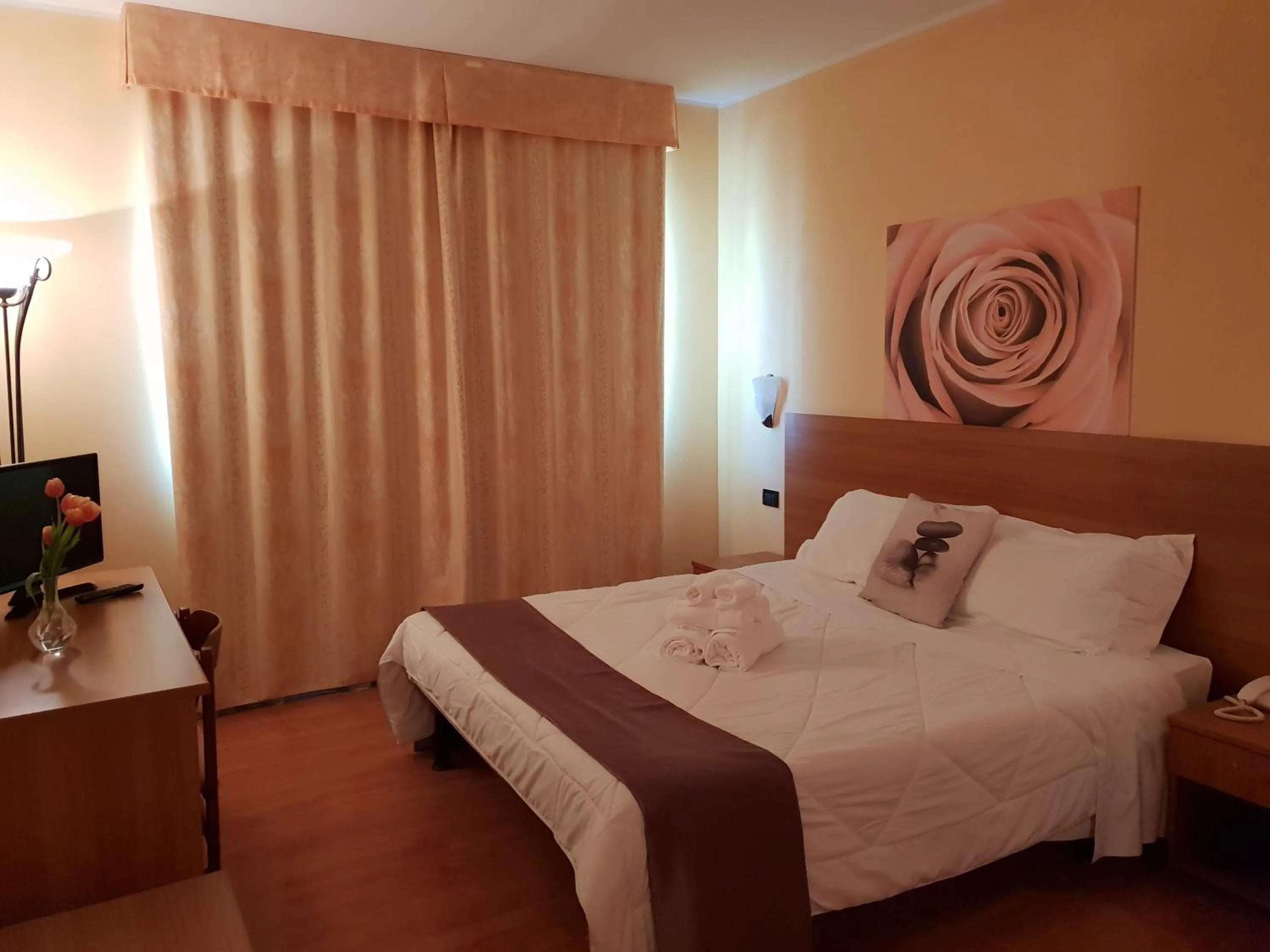 Bedroom, Bed in Risthotel Airport