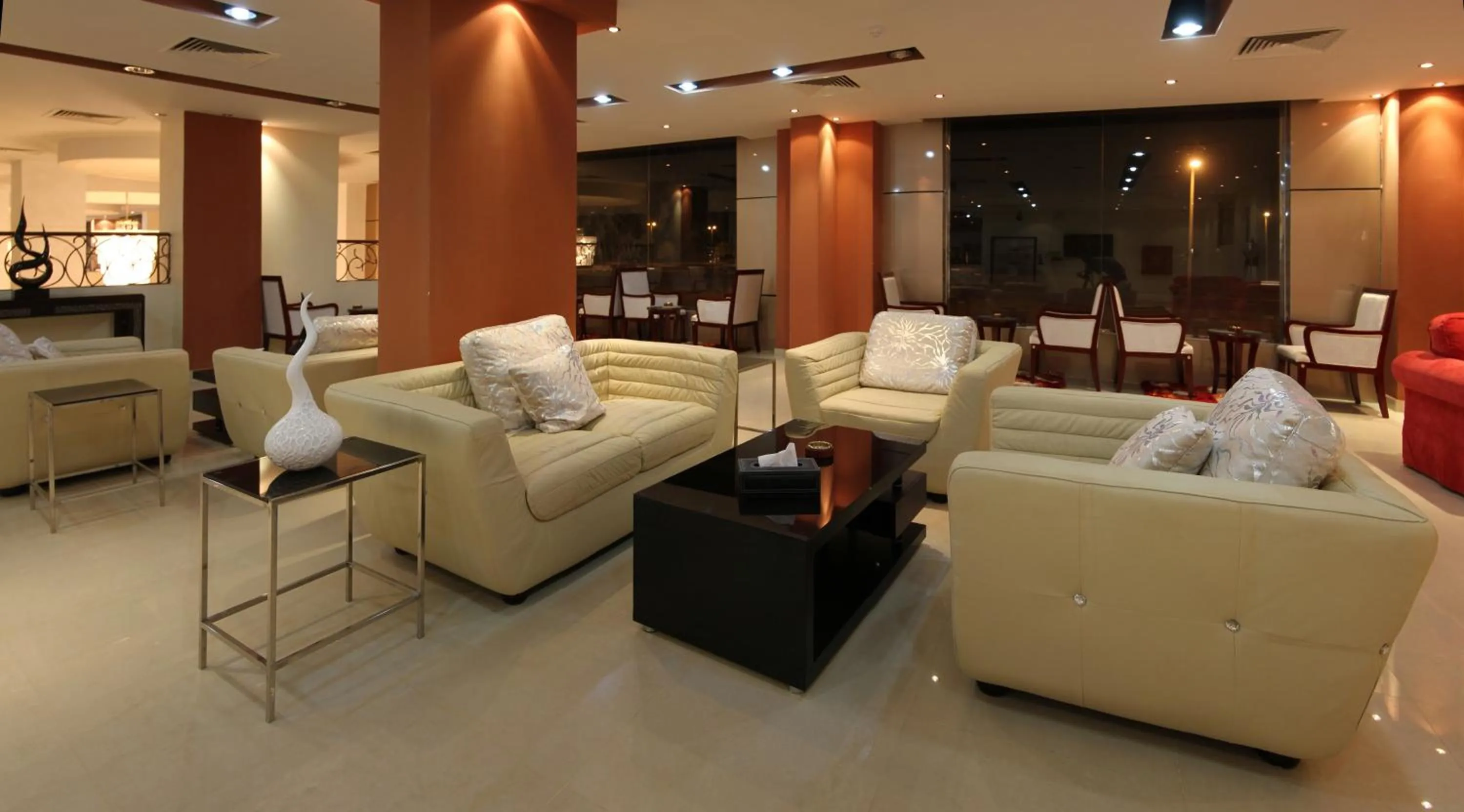 Lobby or reception in رؤوم إن للشقق المخدومة-Raoum Inn Serviced Apartments