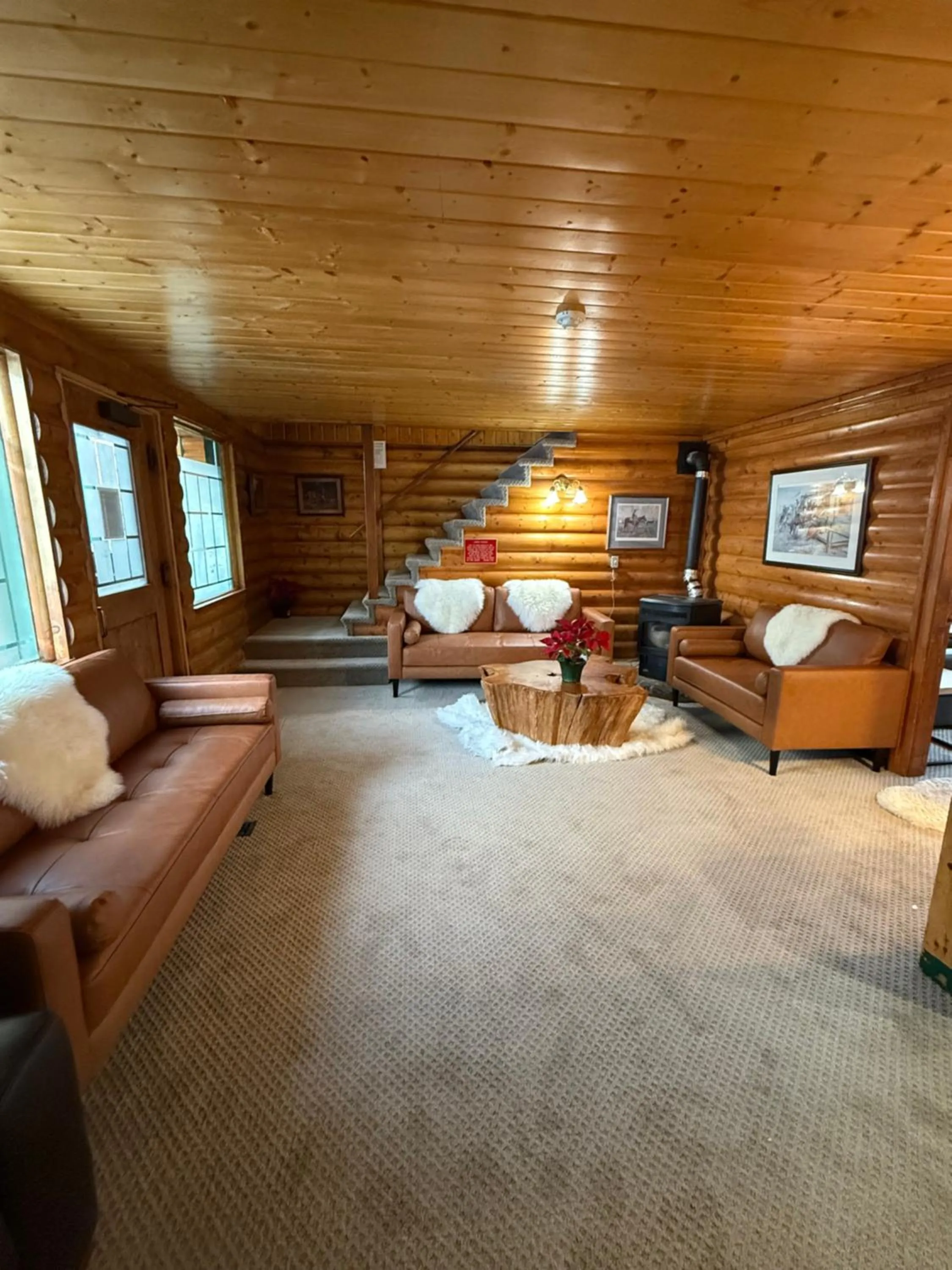 Lobby or reception in Silver Fork Lodge & Restaurant