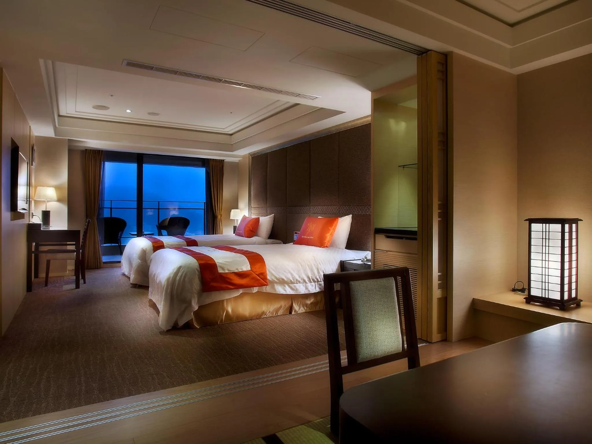 Photo of the whole room, Bed in Sun Moon Lake Hotel