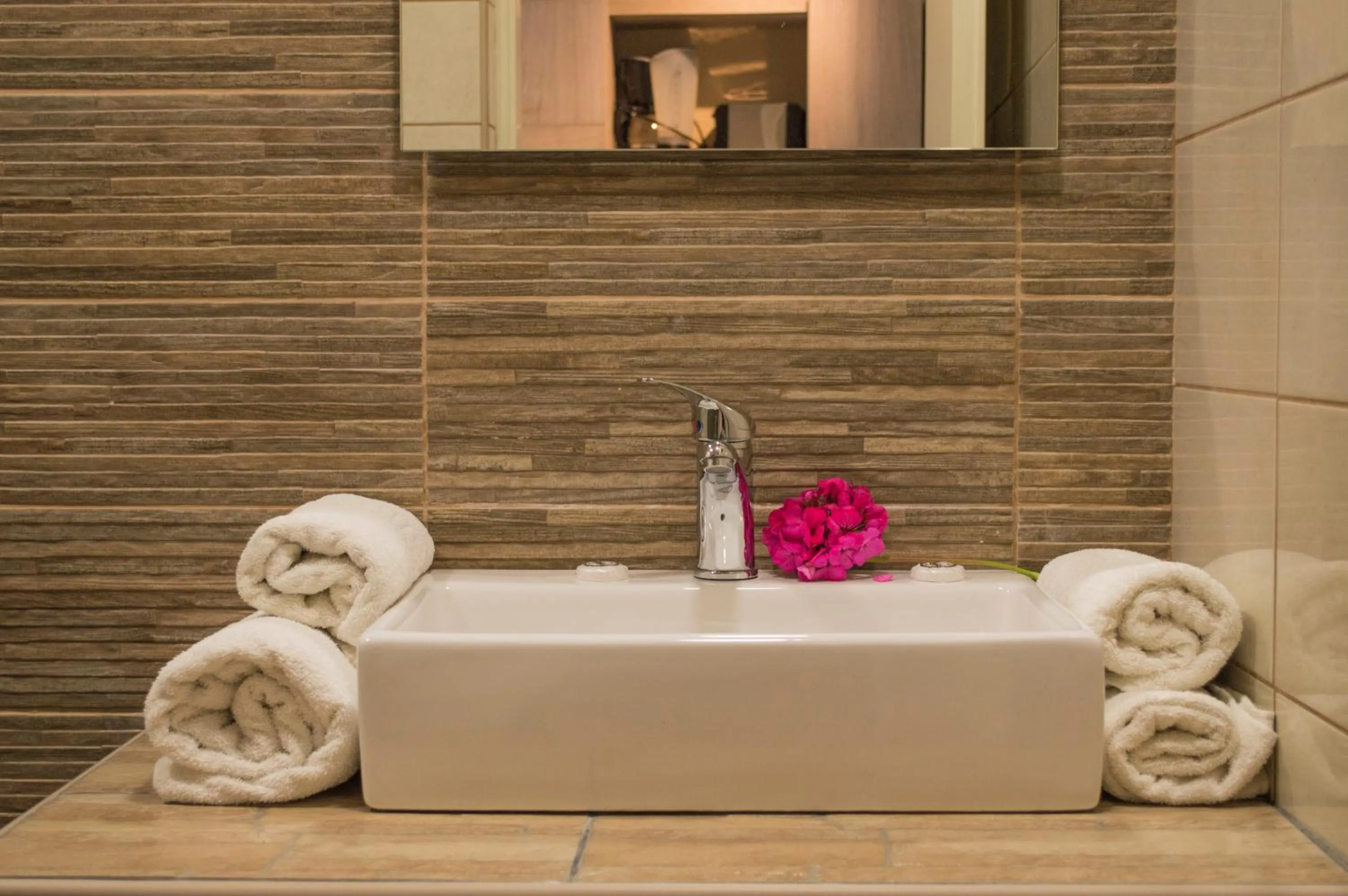 Bathroom in Nireas Hotel