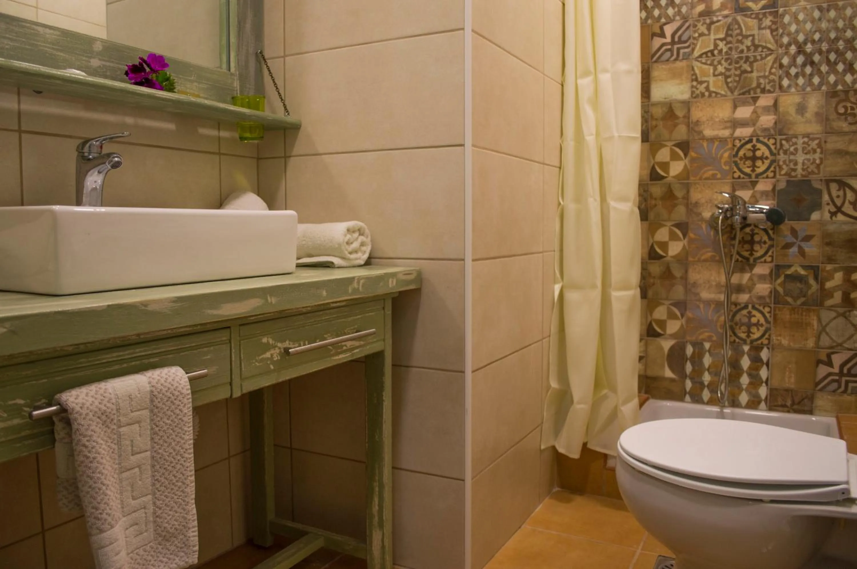 Bathroom in Nireas Hotel