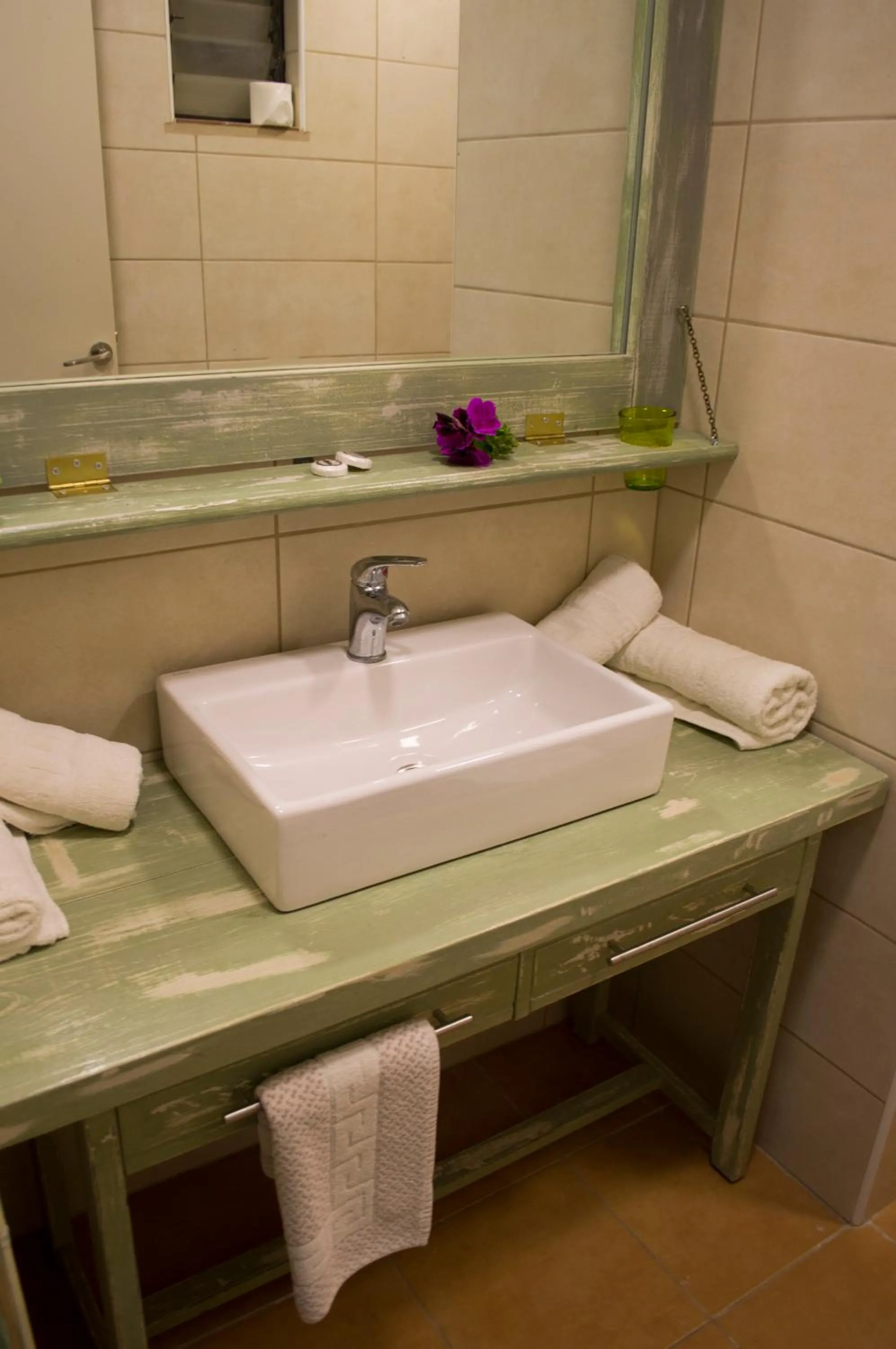 Toilet in Nireas Hotel