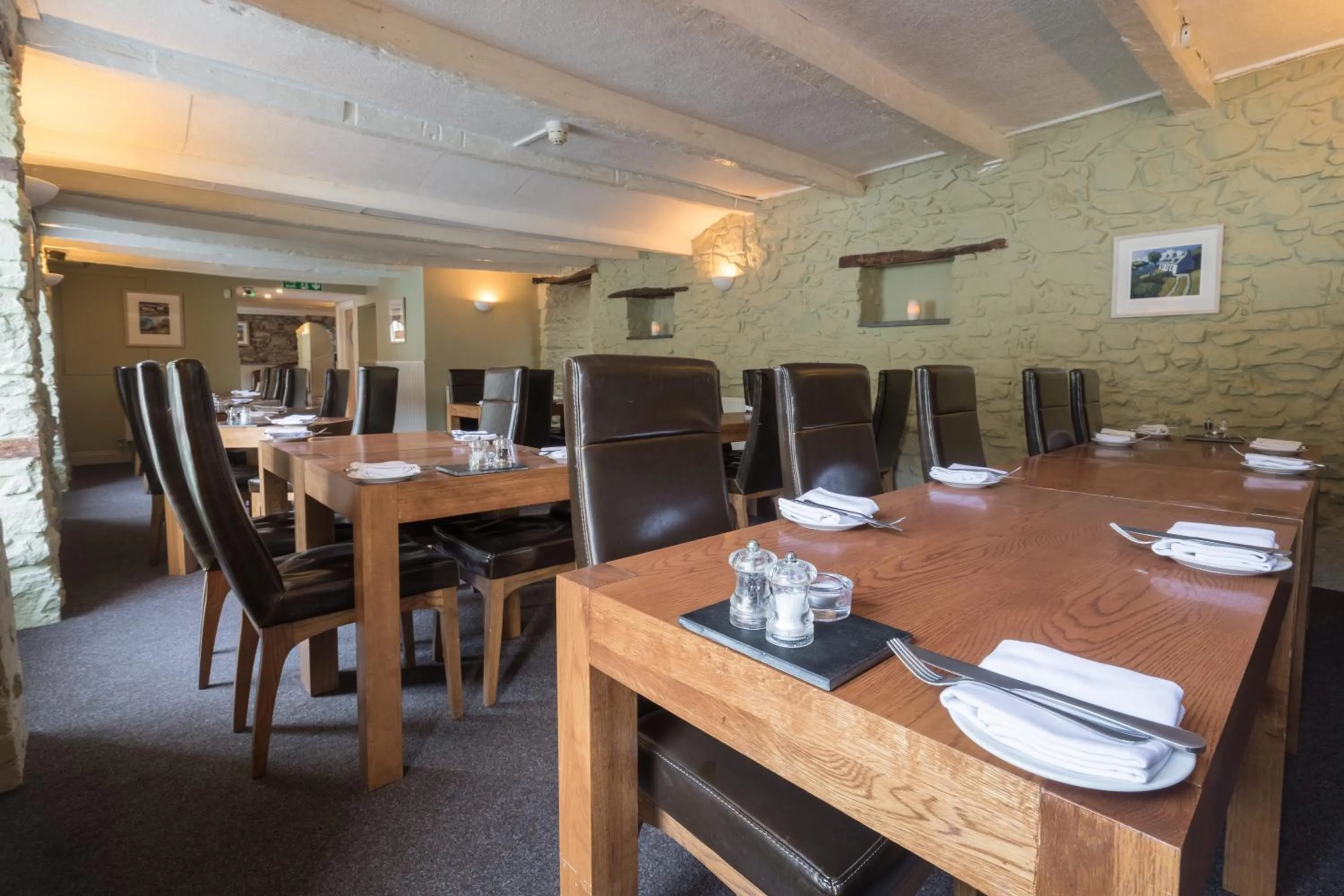 Restaurant/places to eat in The Cambrian Inn