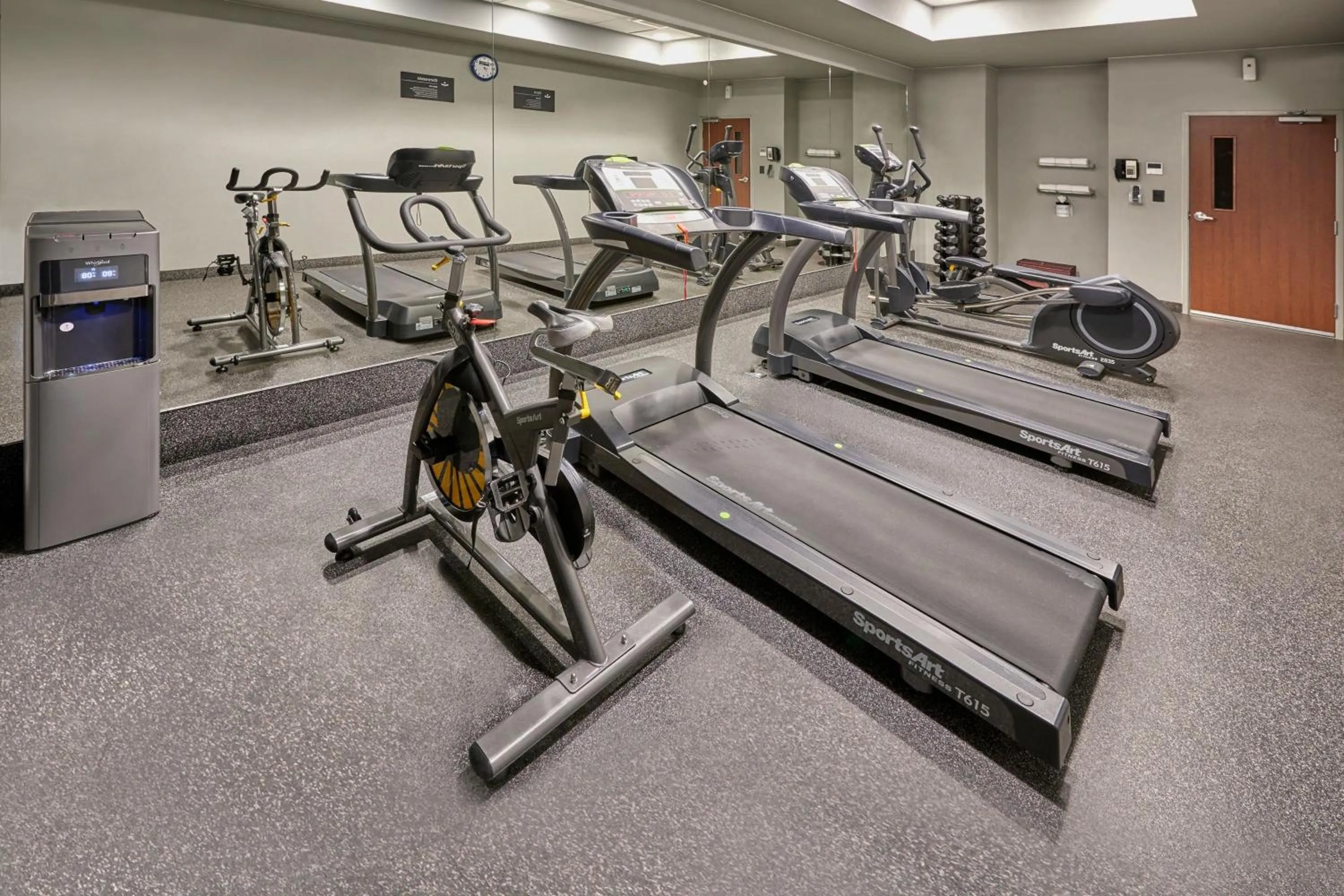 Fitness centre/facilities in City Express Plus by Marriott Ensenada
