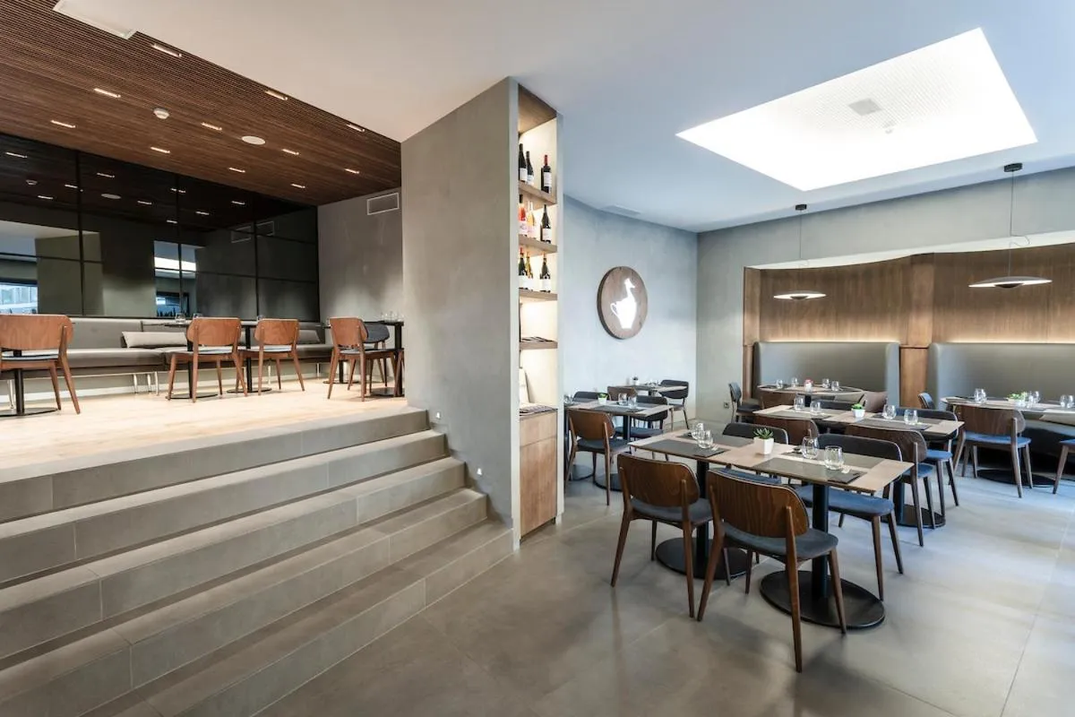 Restaurant/places to eat in Les Closes