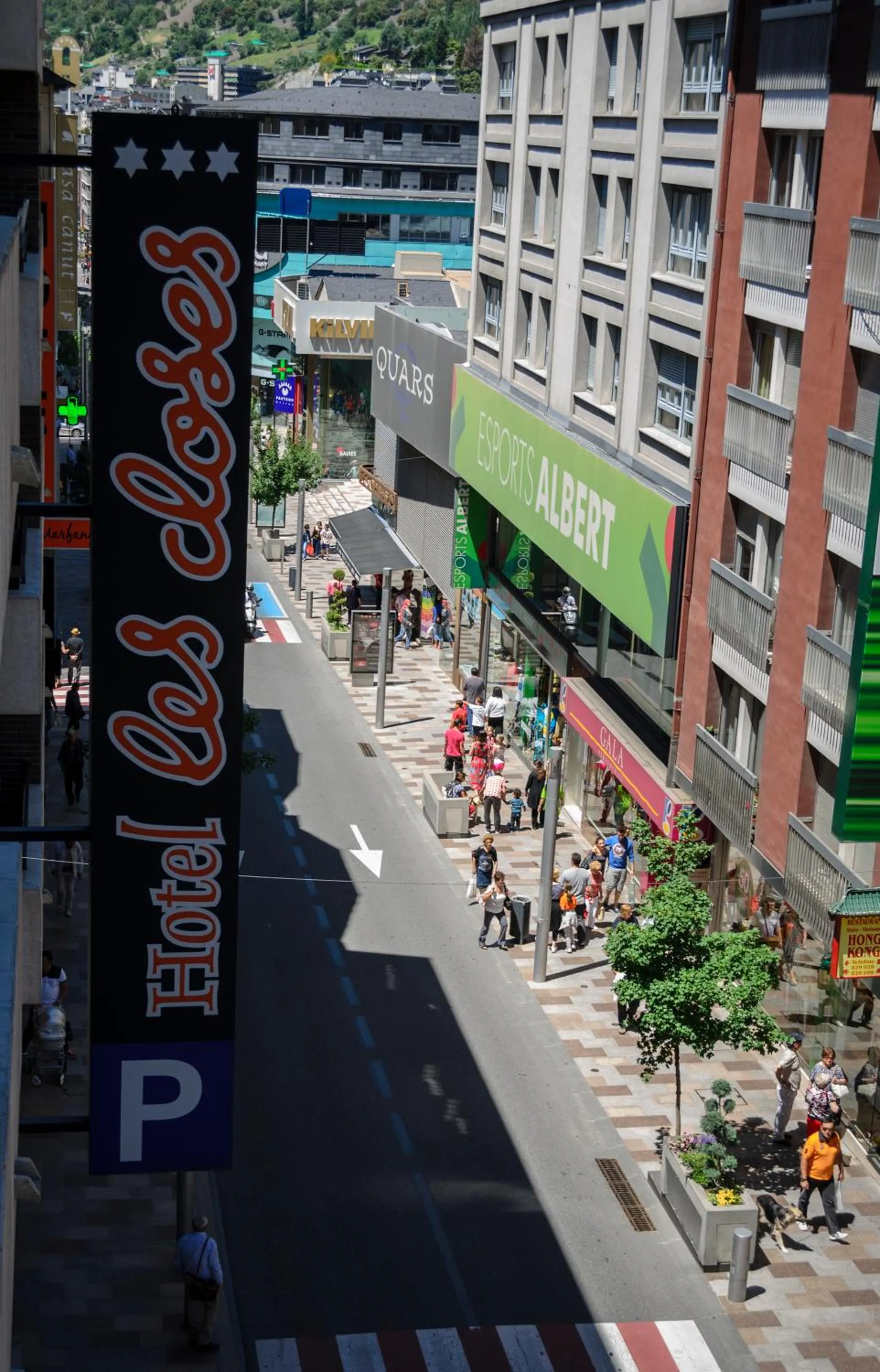 Off site in Les Closes