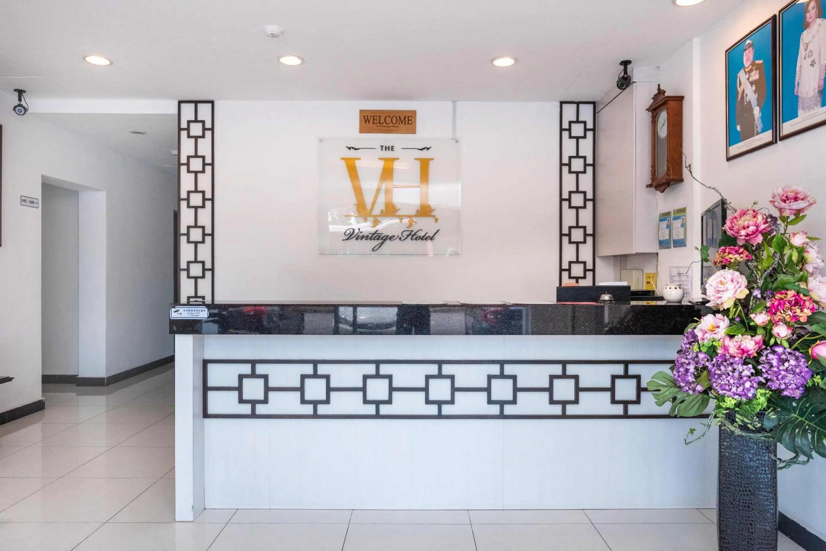 Lobby or reception in Hotel O The Vintage Hotel