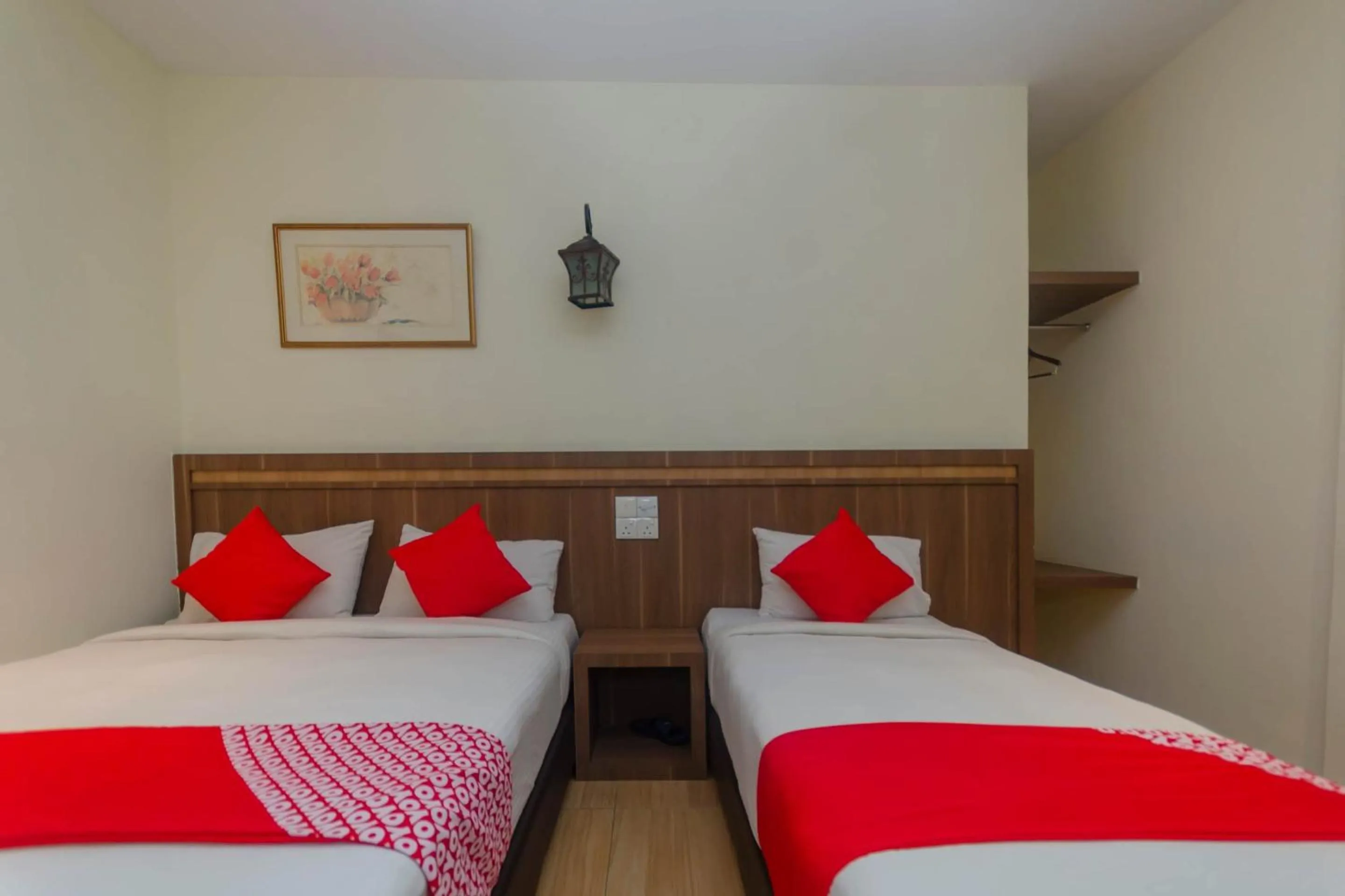 Bedroom, Bed in Hotel O The Vintage Hotel