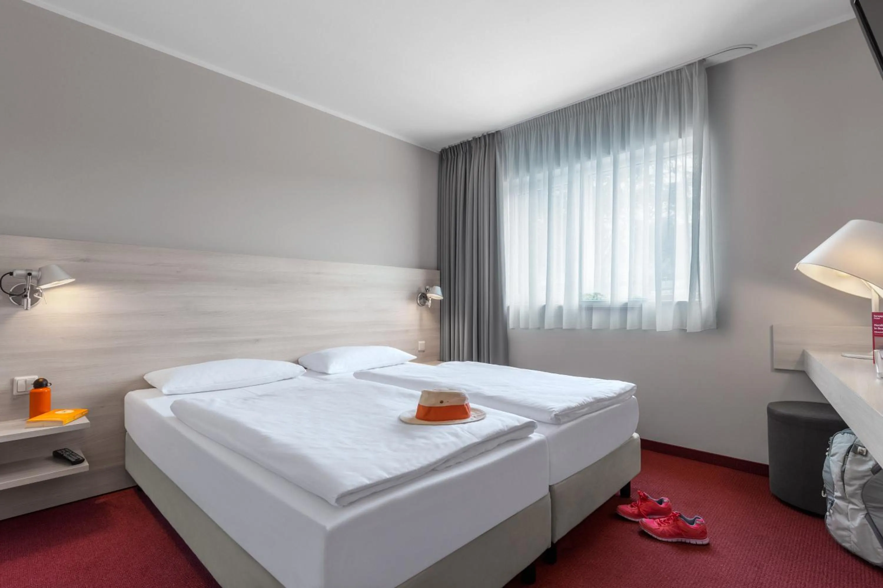Photo of the whole room, Bed in Serways Hotel Spessart