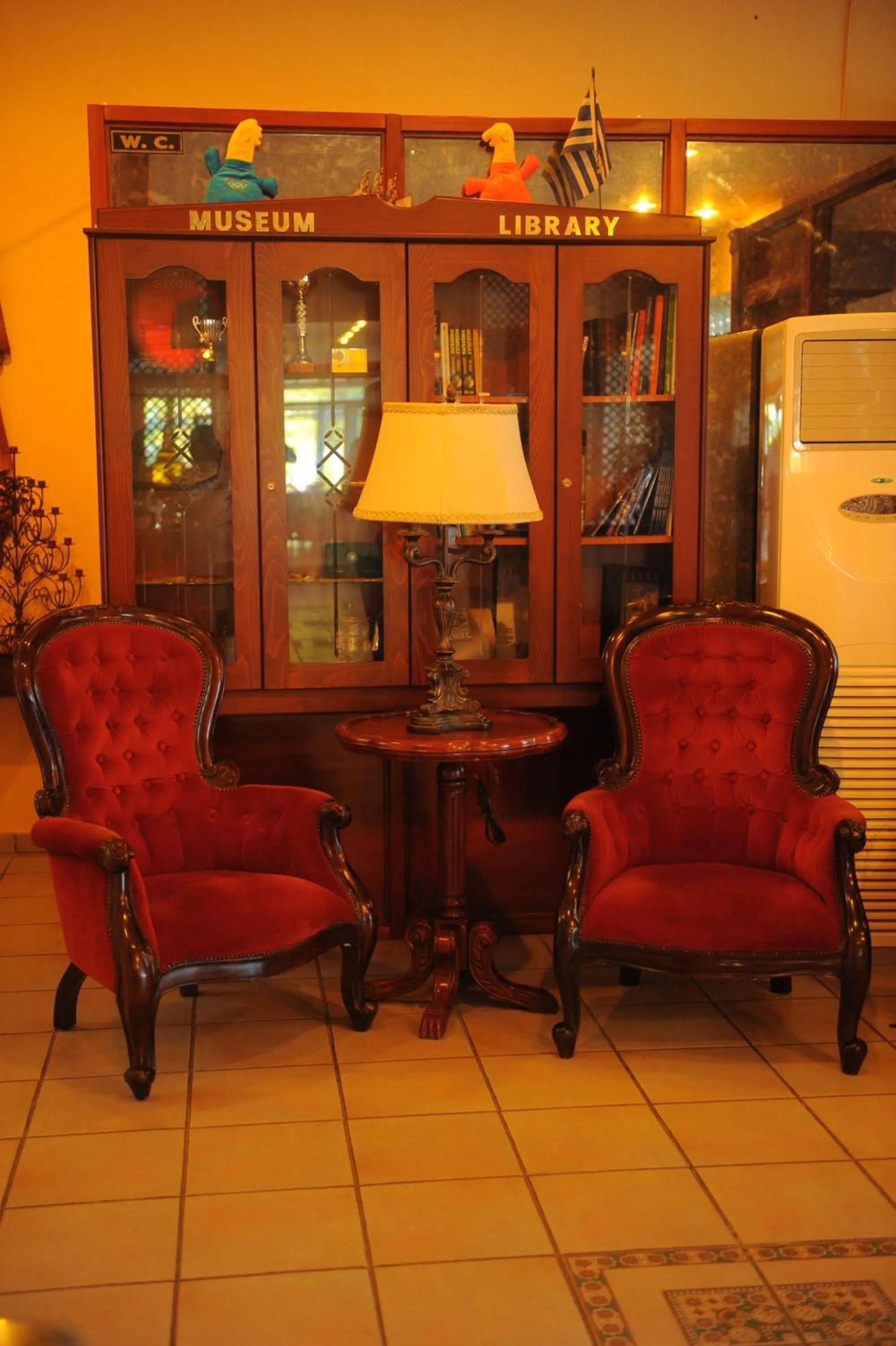 Library in Hotel Platon Beach