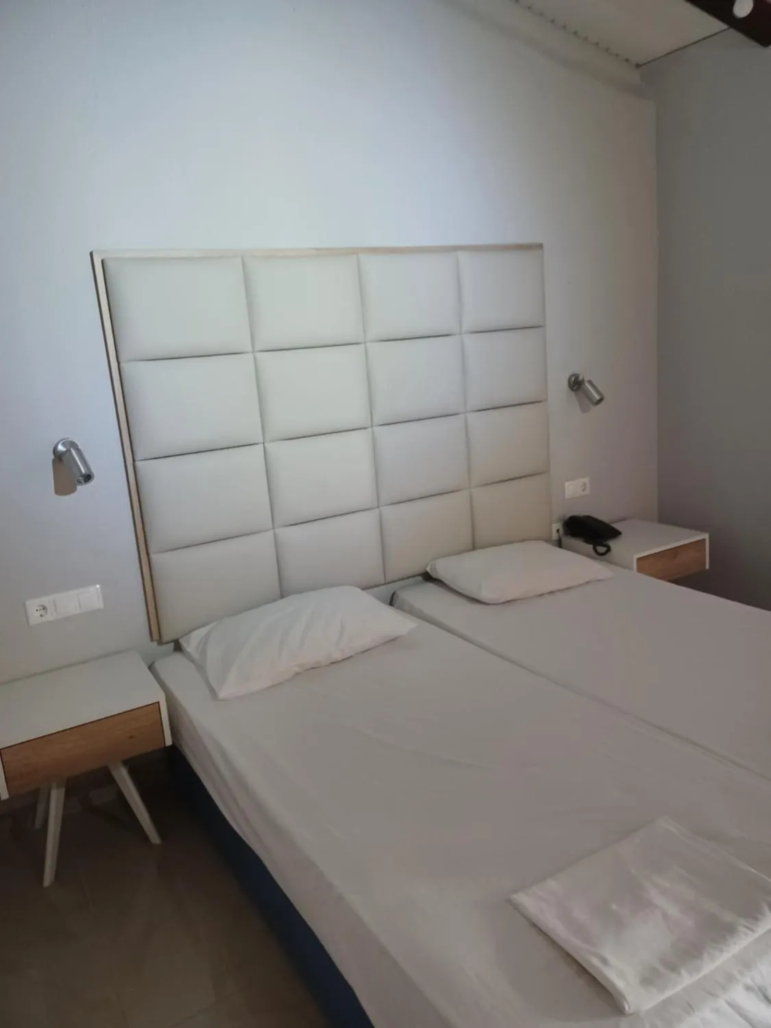 Bedroom in Hotel Platon Beach