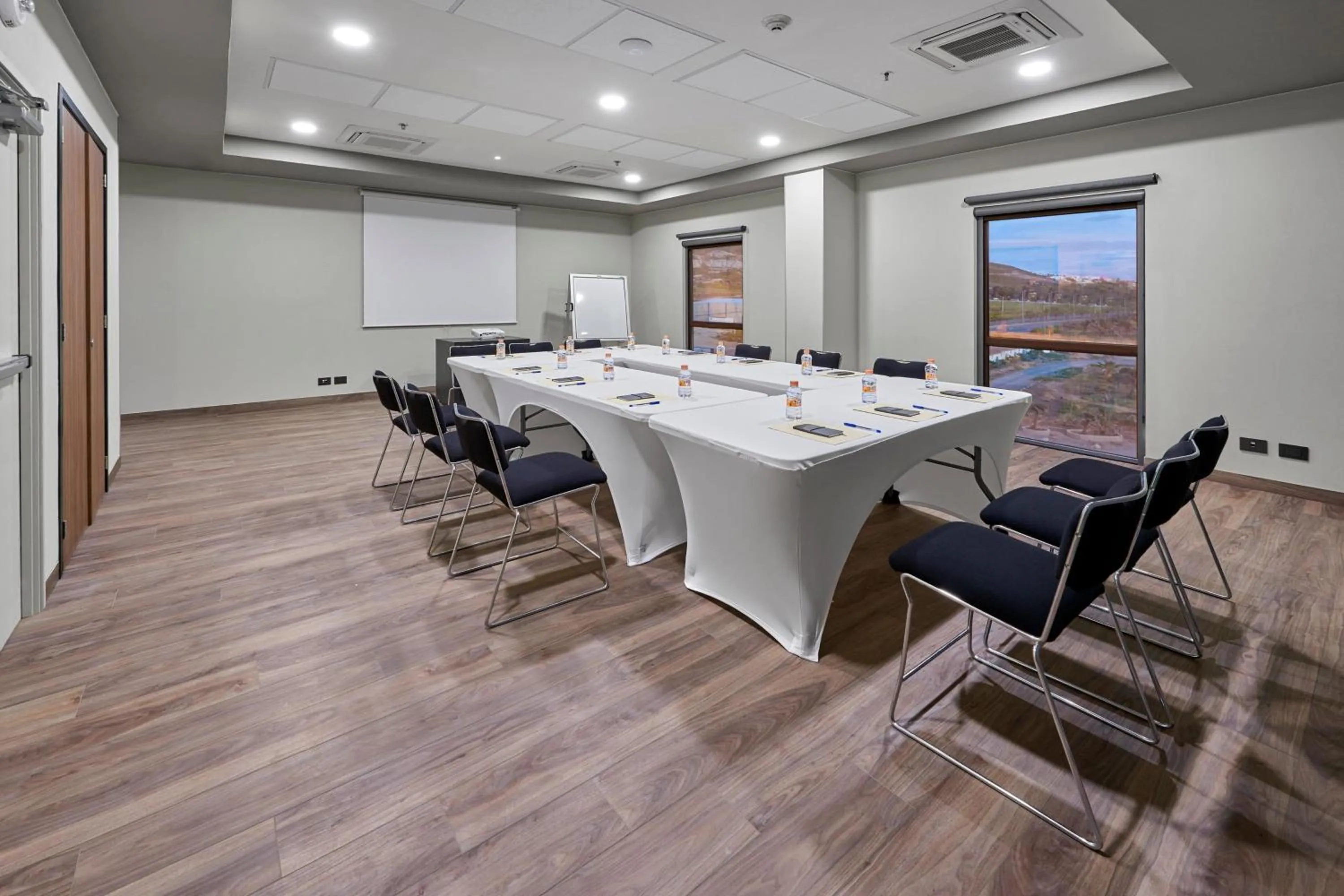 Meeting/conference room in City Express Plus by Marriott Tijuana