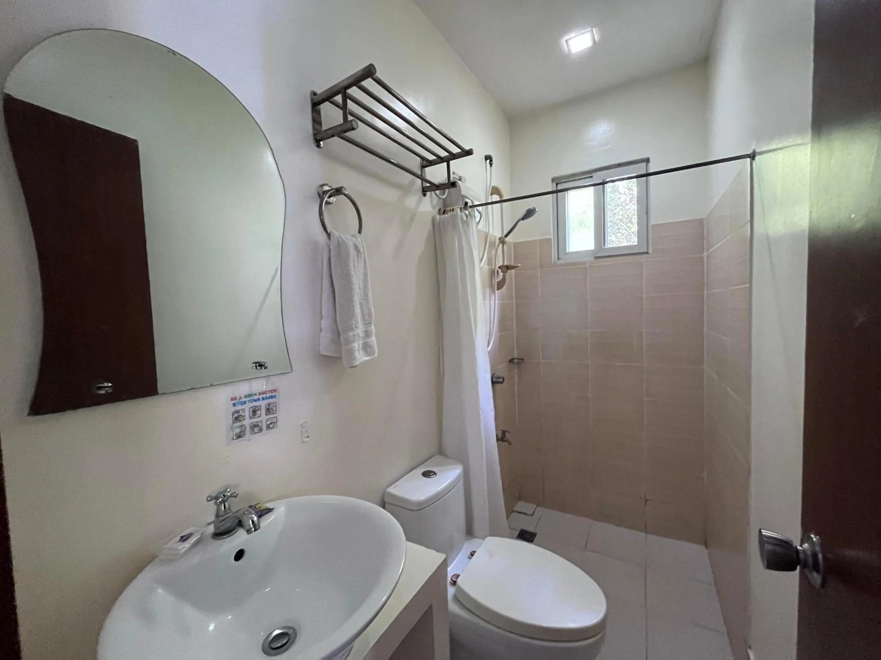 Bathroom in Blue Lagoon Inn & Suites