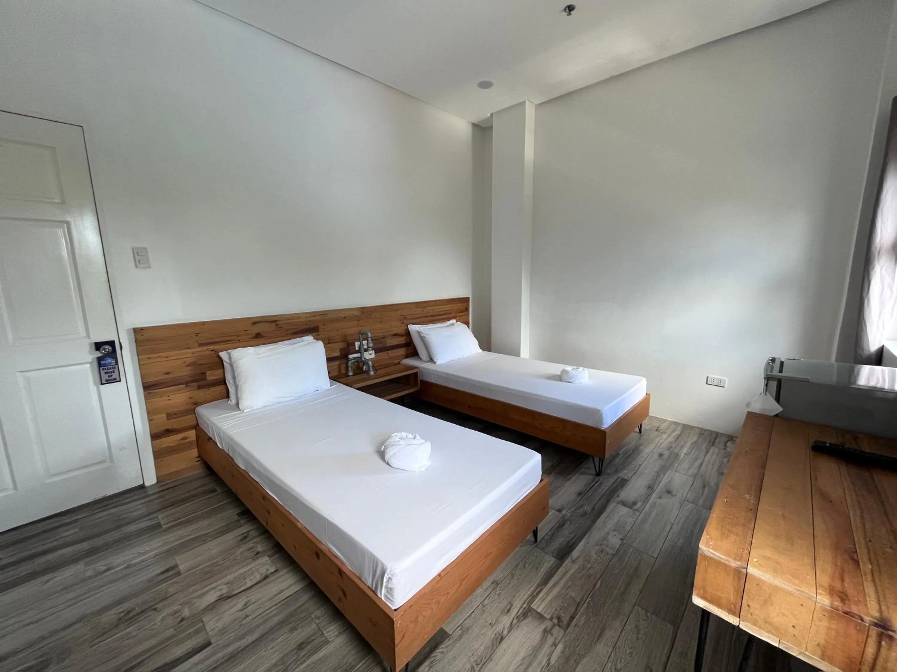 Bedroom, Bed in Blue Lagoon Inn & Suites