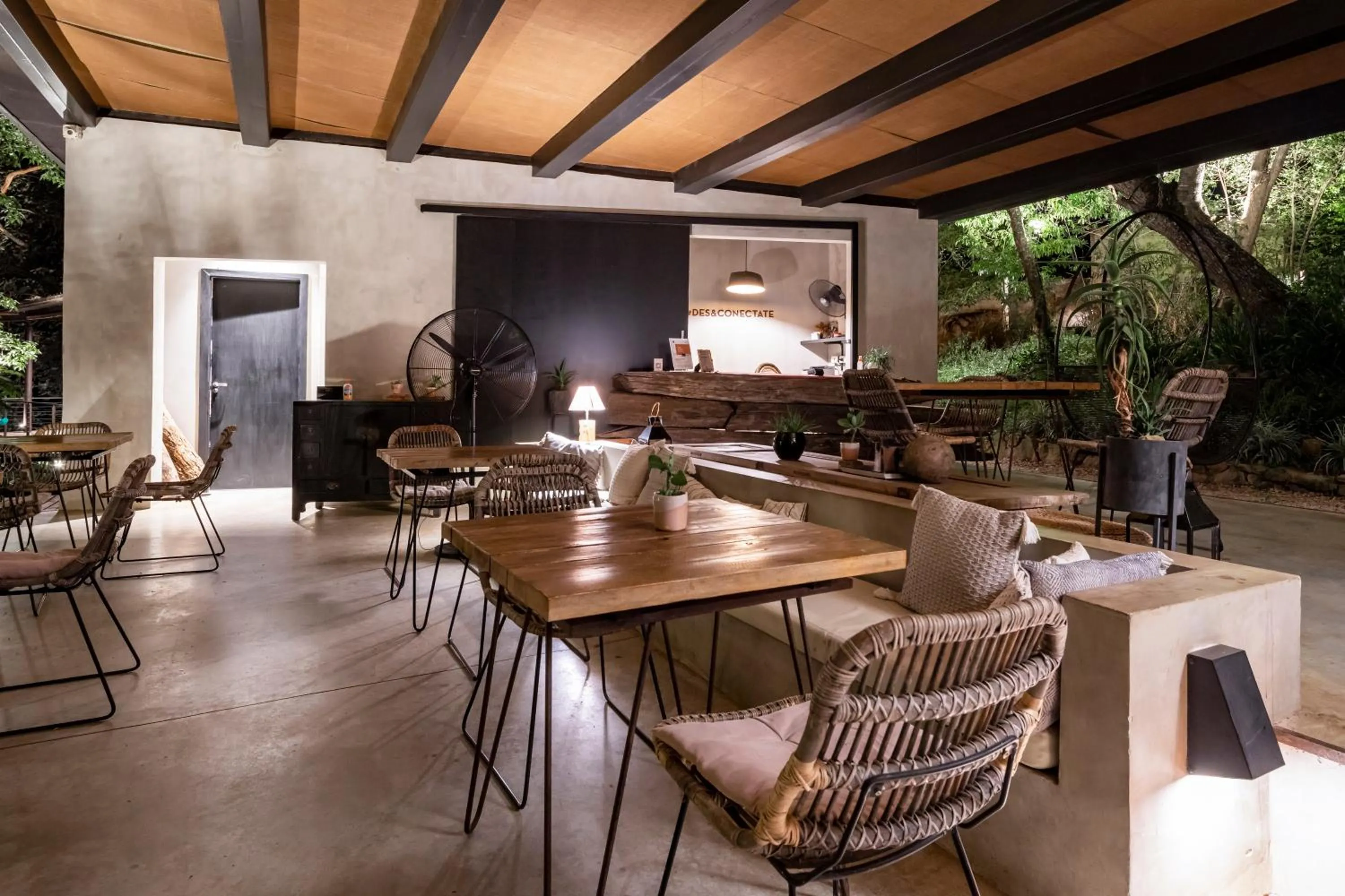 Restaurant/places to eat in Tava Glamping Cerro