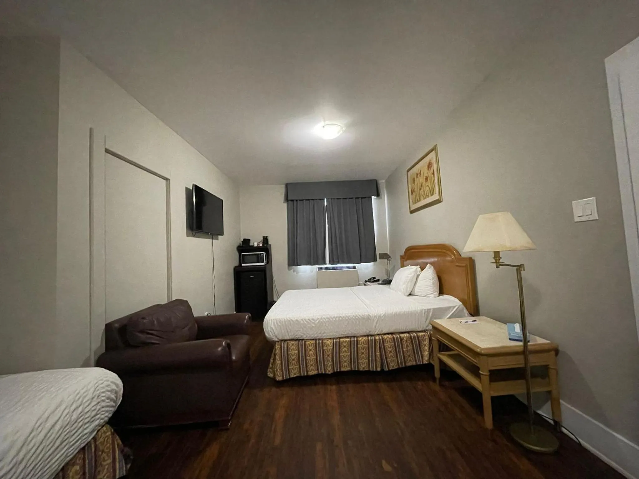 TV and multimedia, Bed in London residency inn