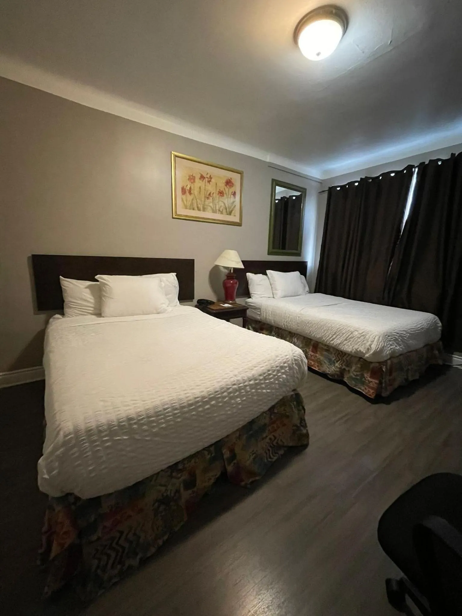 Bedroom, Bed in London residency inn