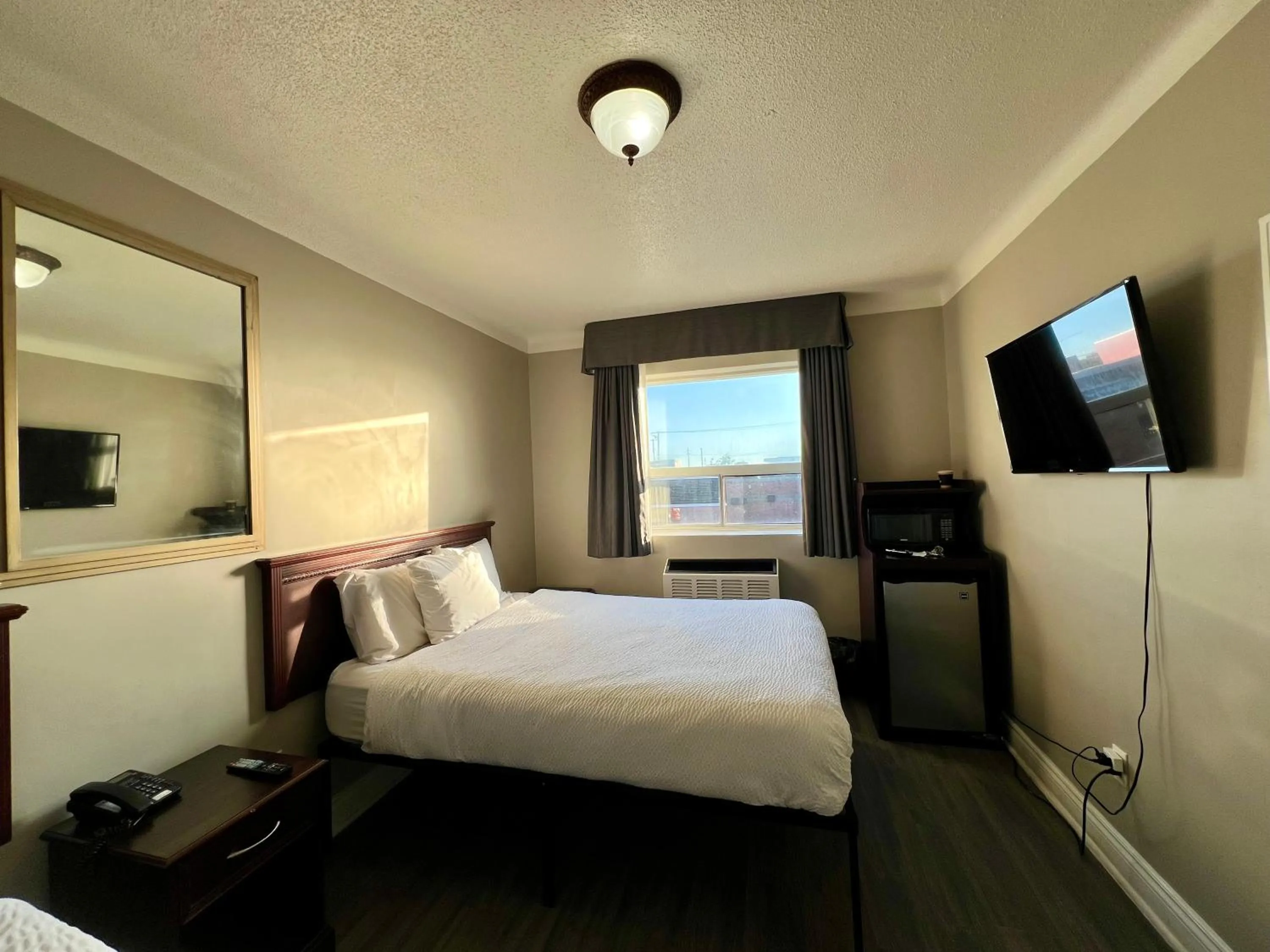 TV and multimedia, Bed in London residency inn